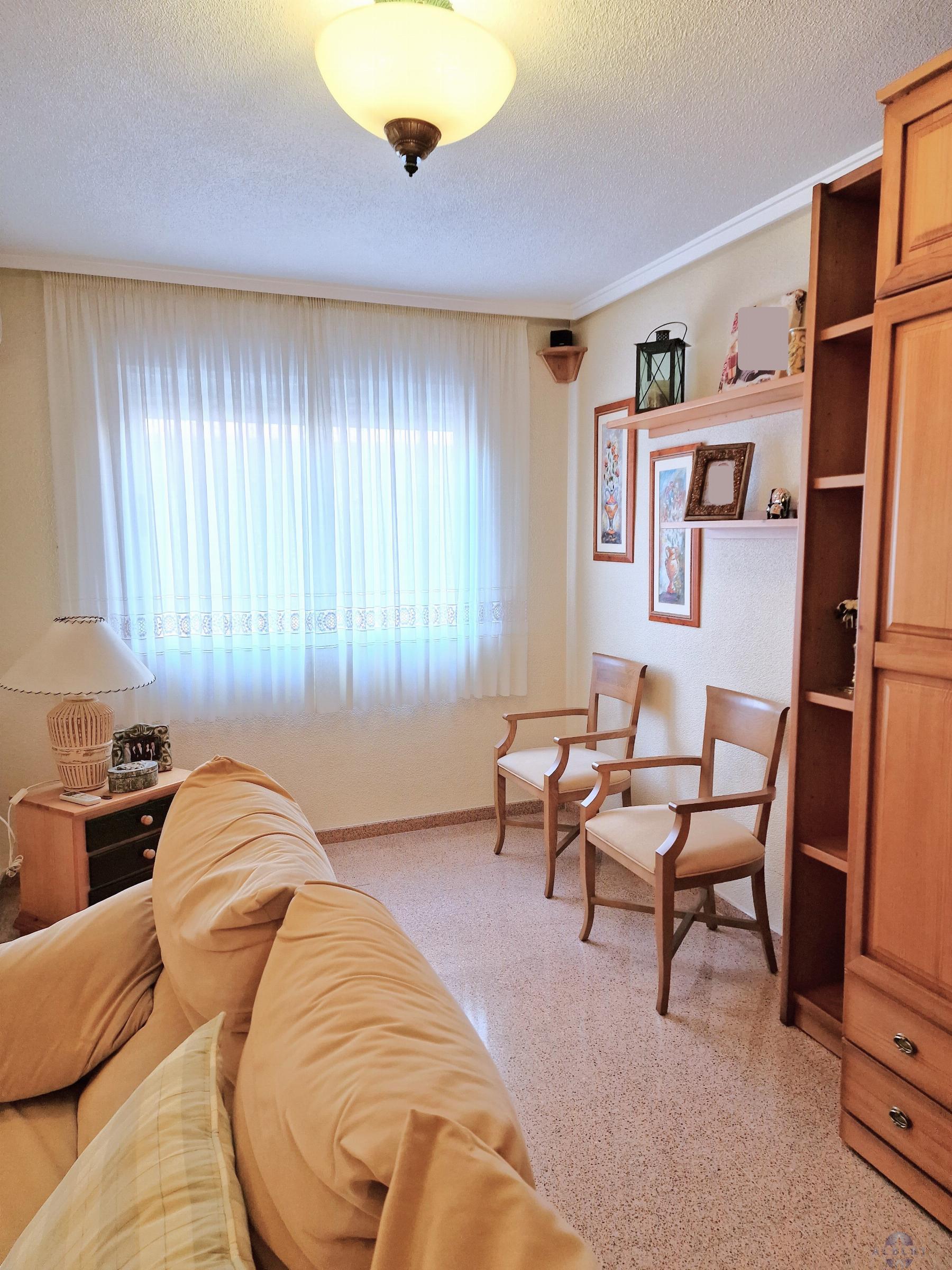 For sale of flat in Monóvar-Monòver