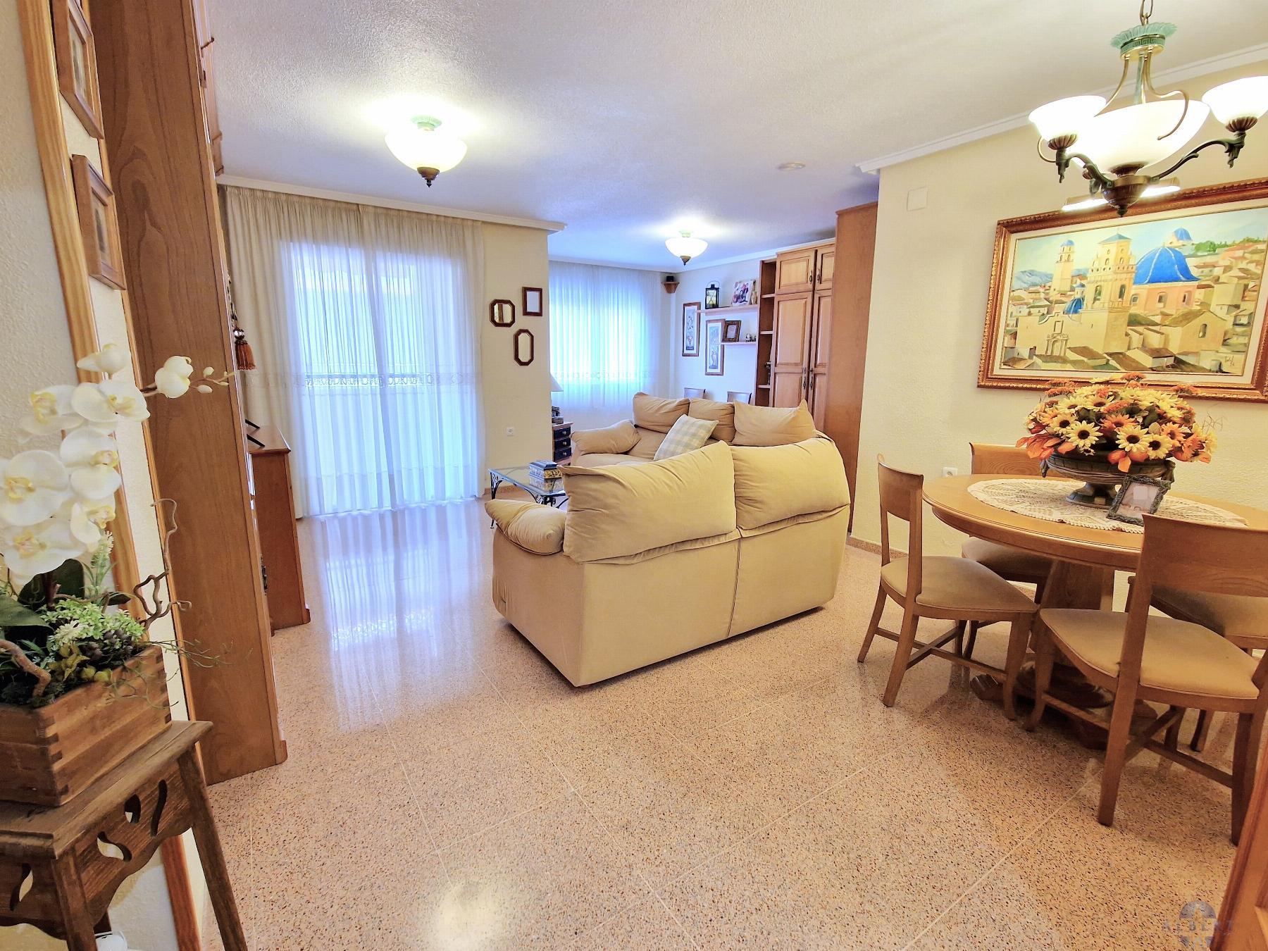 For sale of flat in Monóvar-Monòver