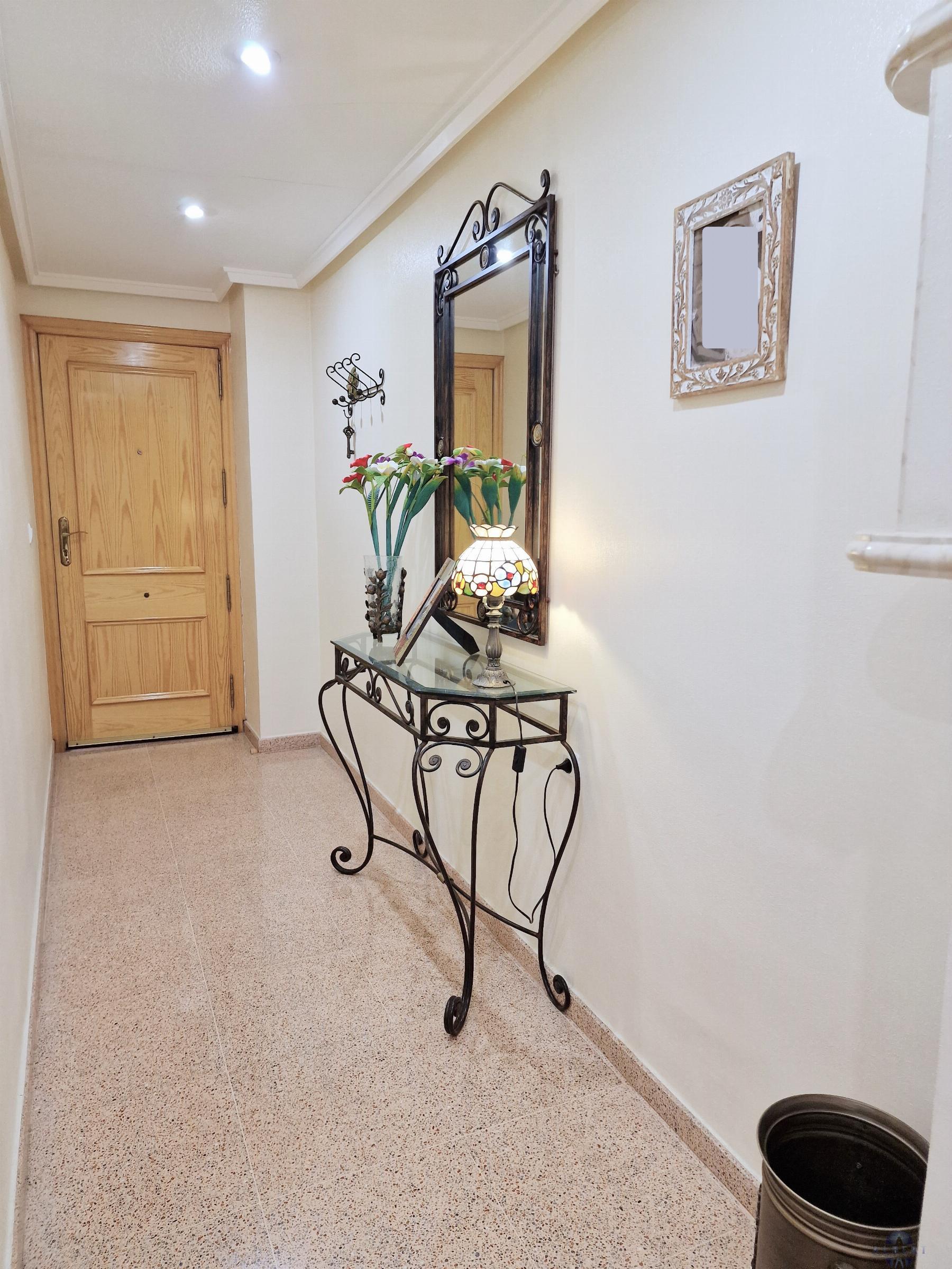 For sale of flat in Monóvar-Monòver