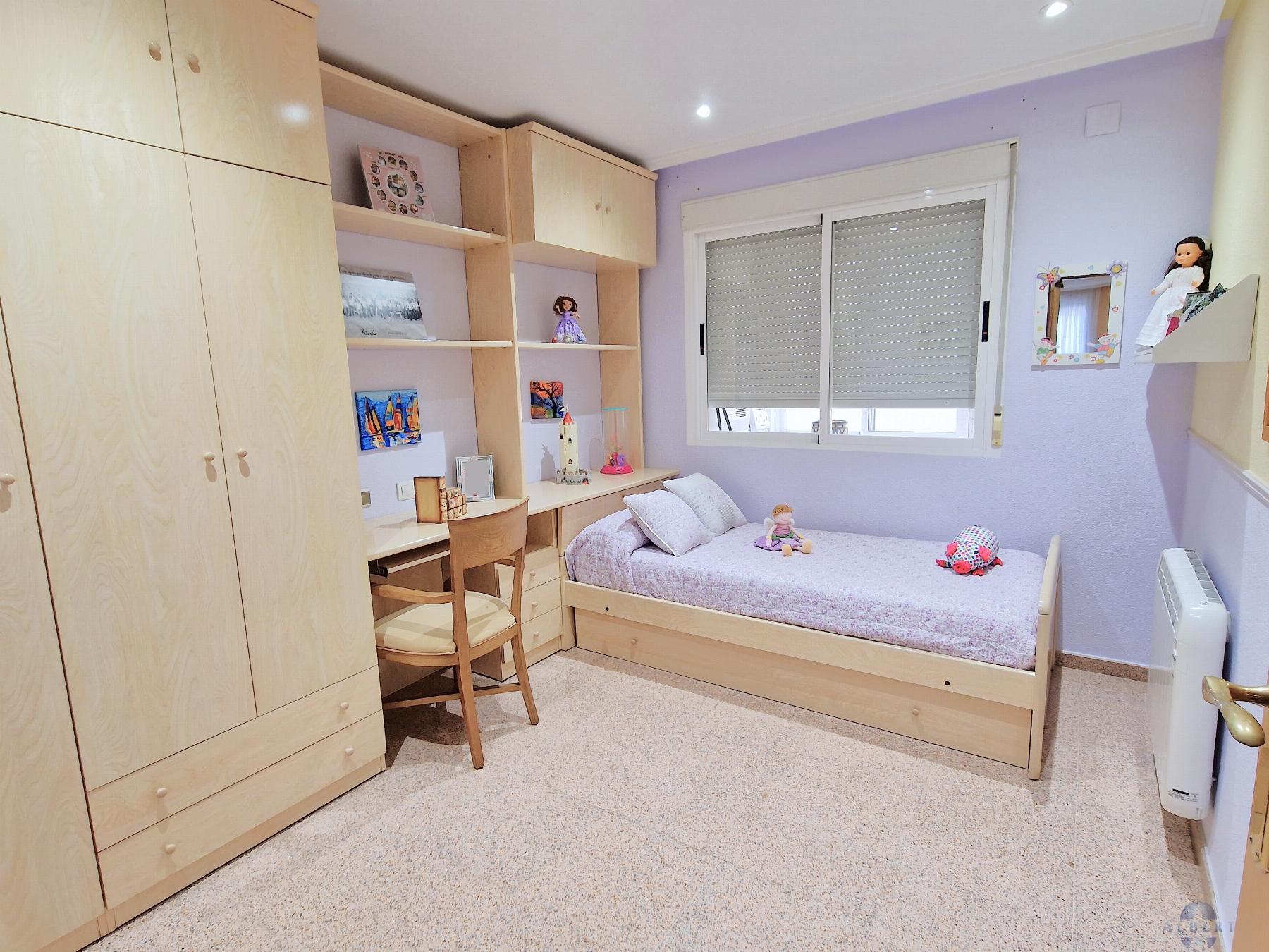 For sale of flat in Monóvar-Monòver