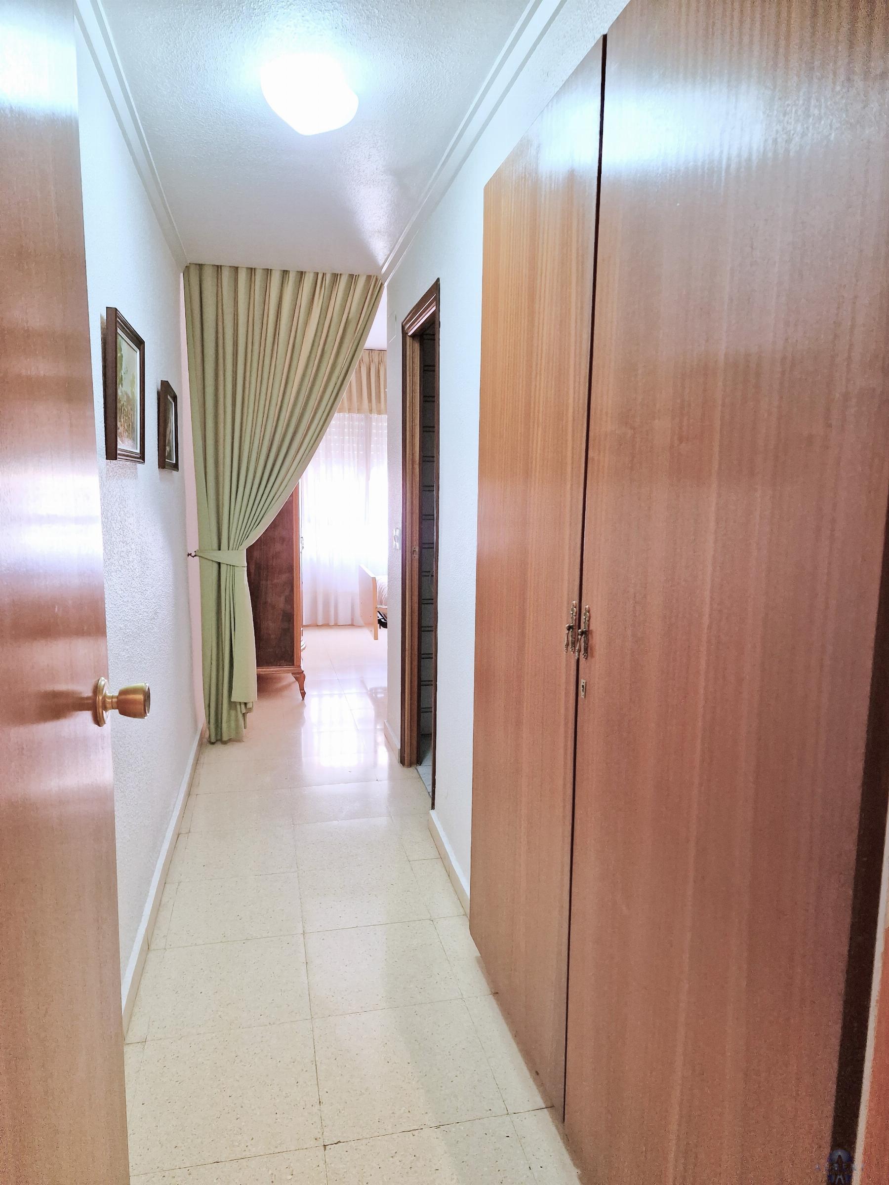 For sale of flat in Monóvar-Monòver