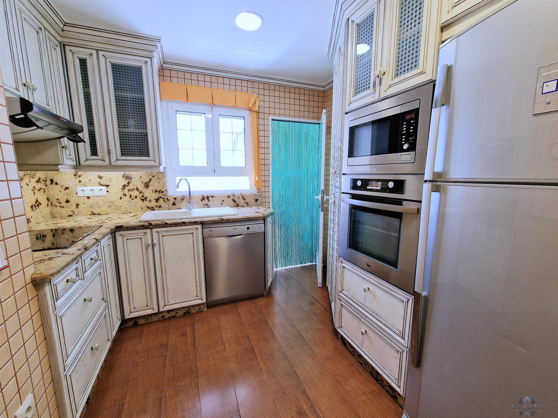 For sale of flat in Monóvar-Monòver