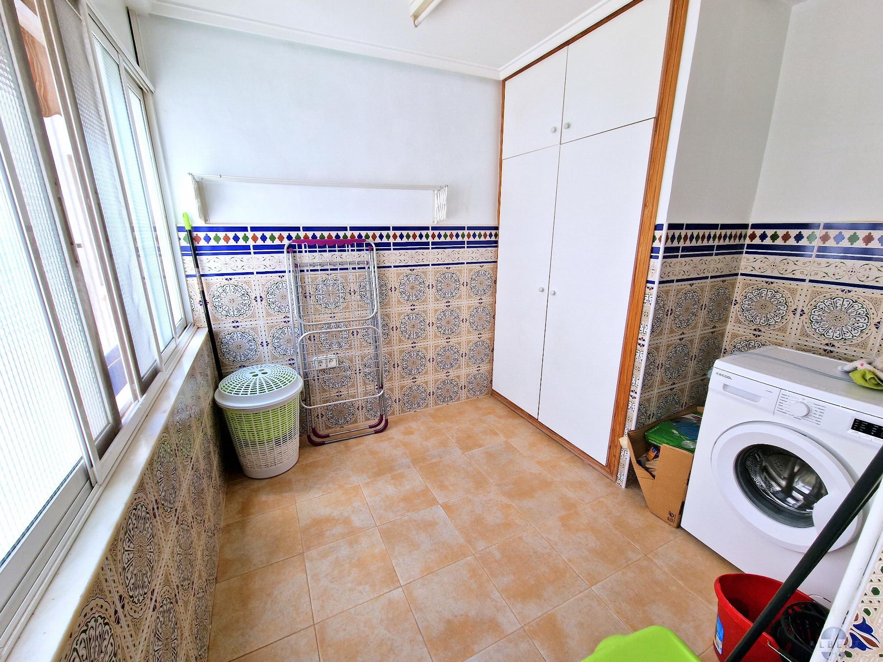 For sale of flat in Monóvar-Monòver