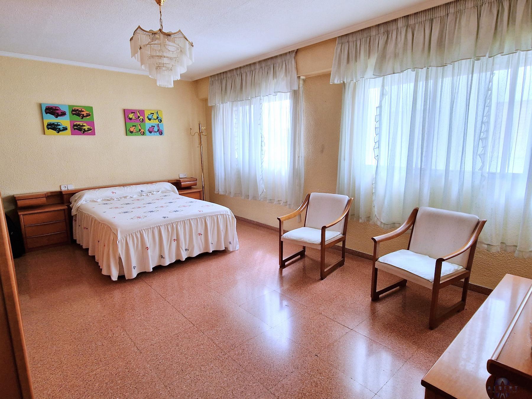 For sale of flat in Monóvar-Monòver