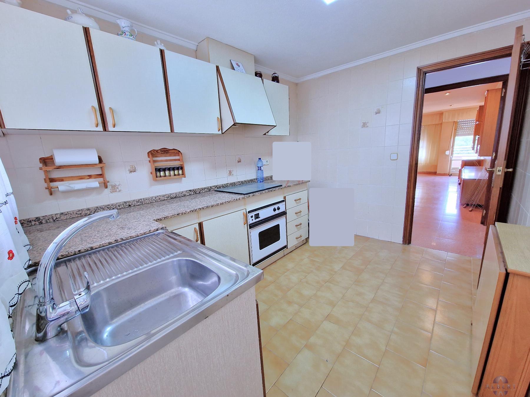 For sale of flat in Monóvar-Monòver