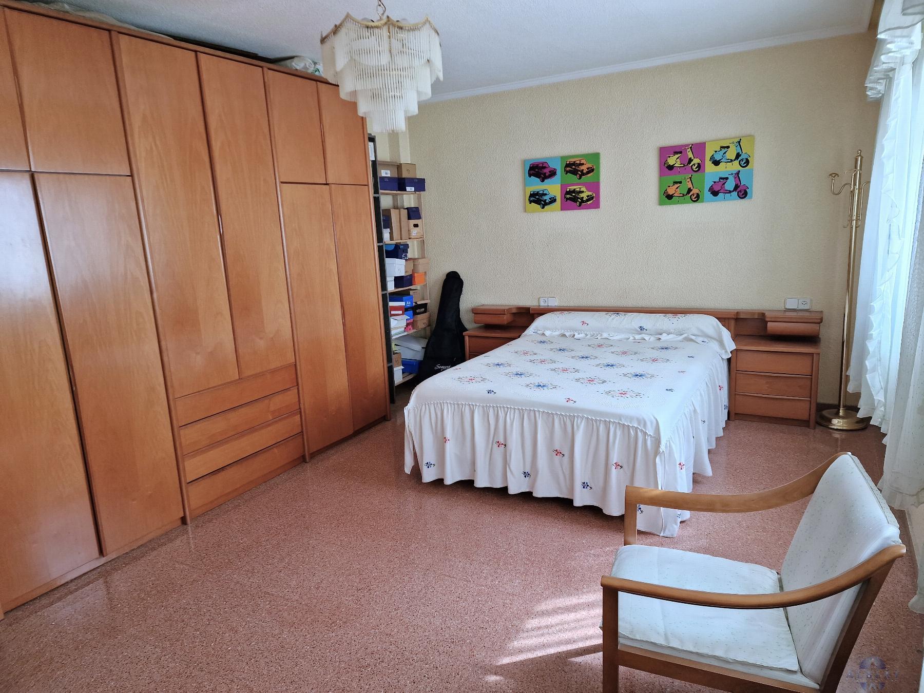 For sale of flat in Monóvar-Monòver