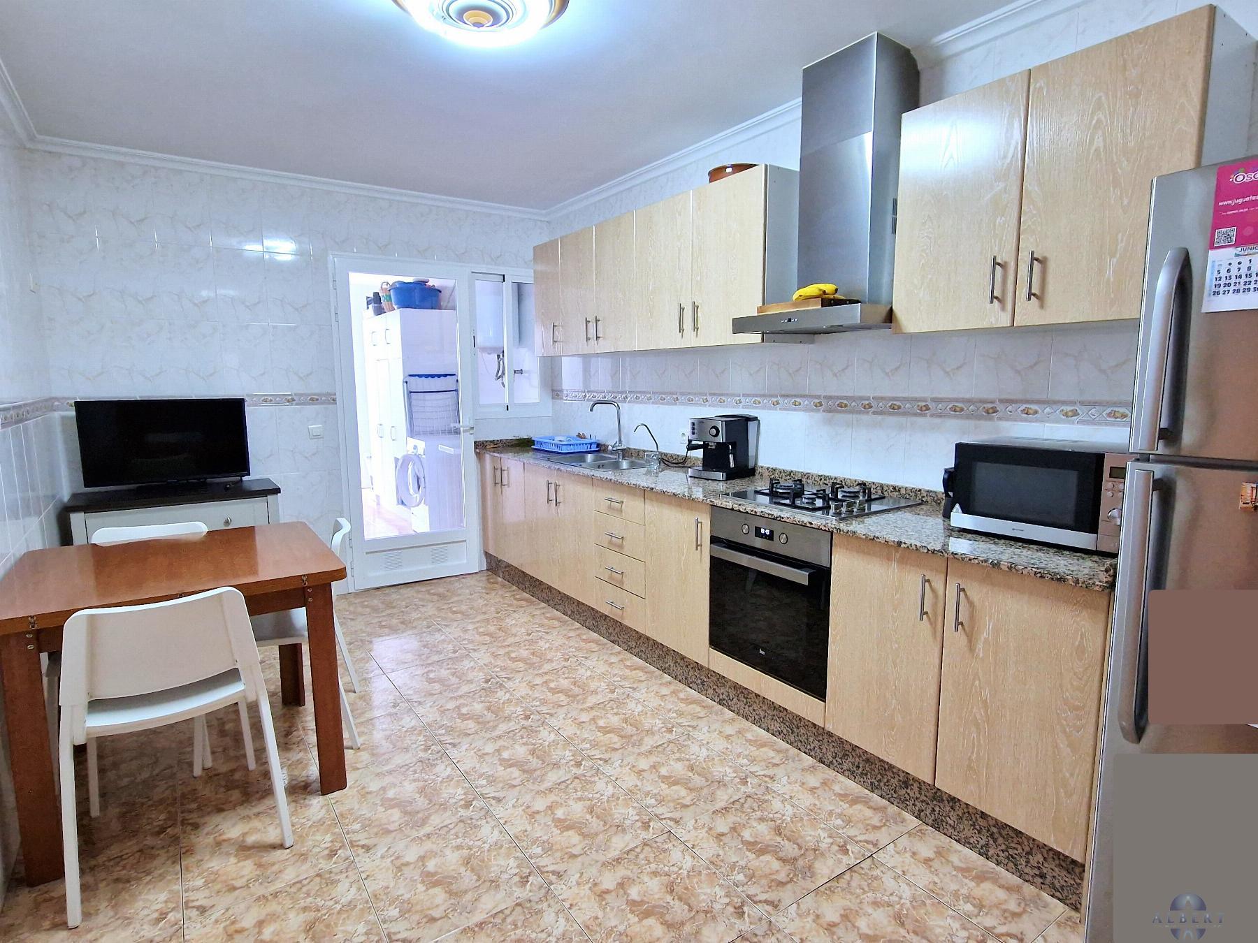 For sale of house in Monóvar-Monòver