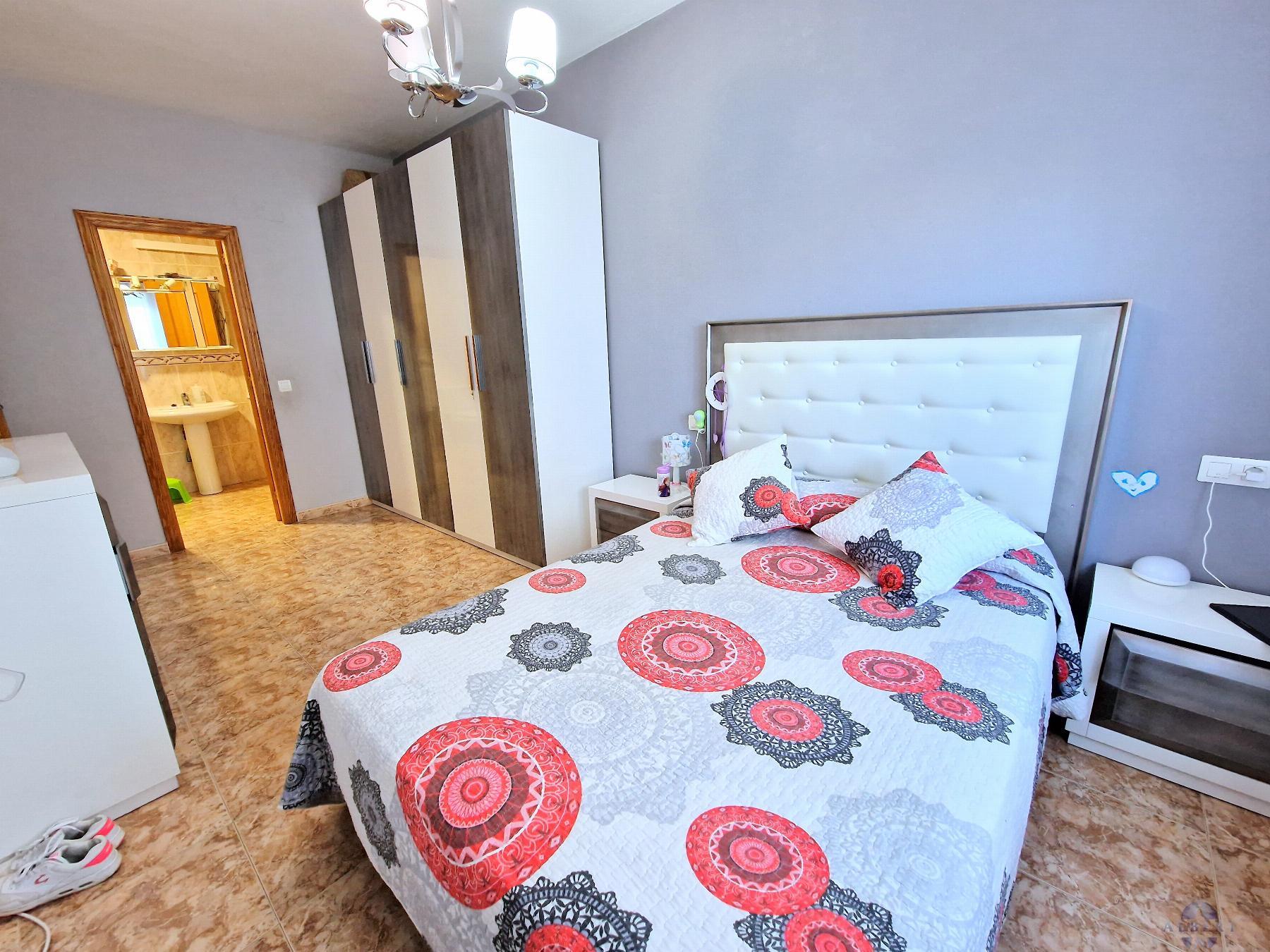 For sale of house in Monóvar-Monòver