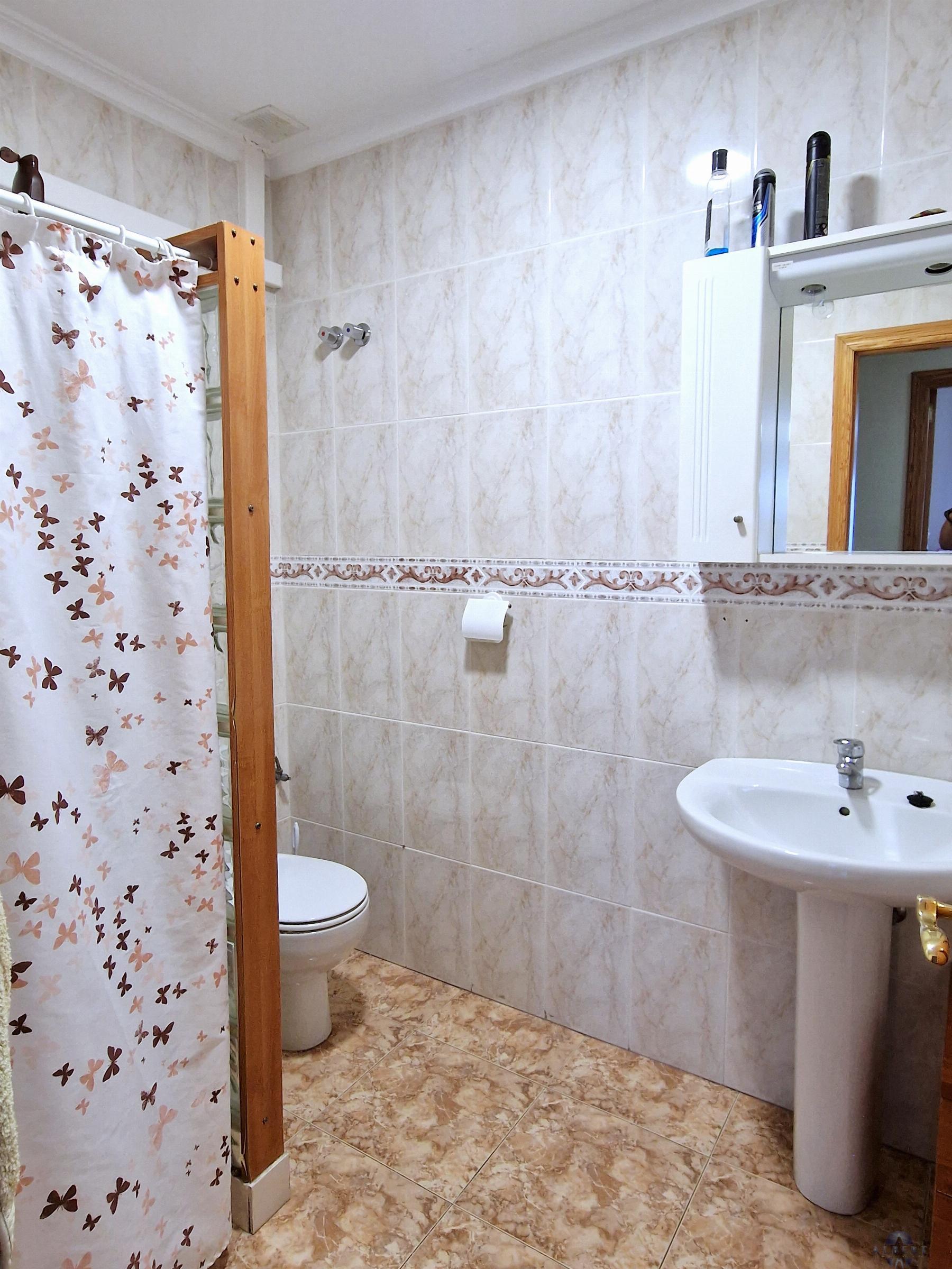 For sale of house in Monóvar-Monòver