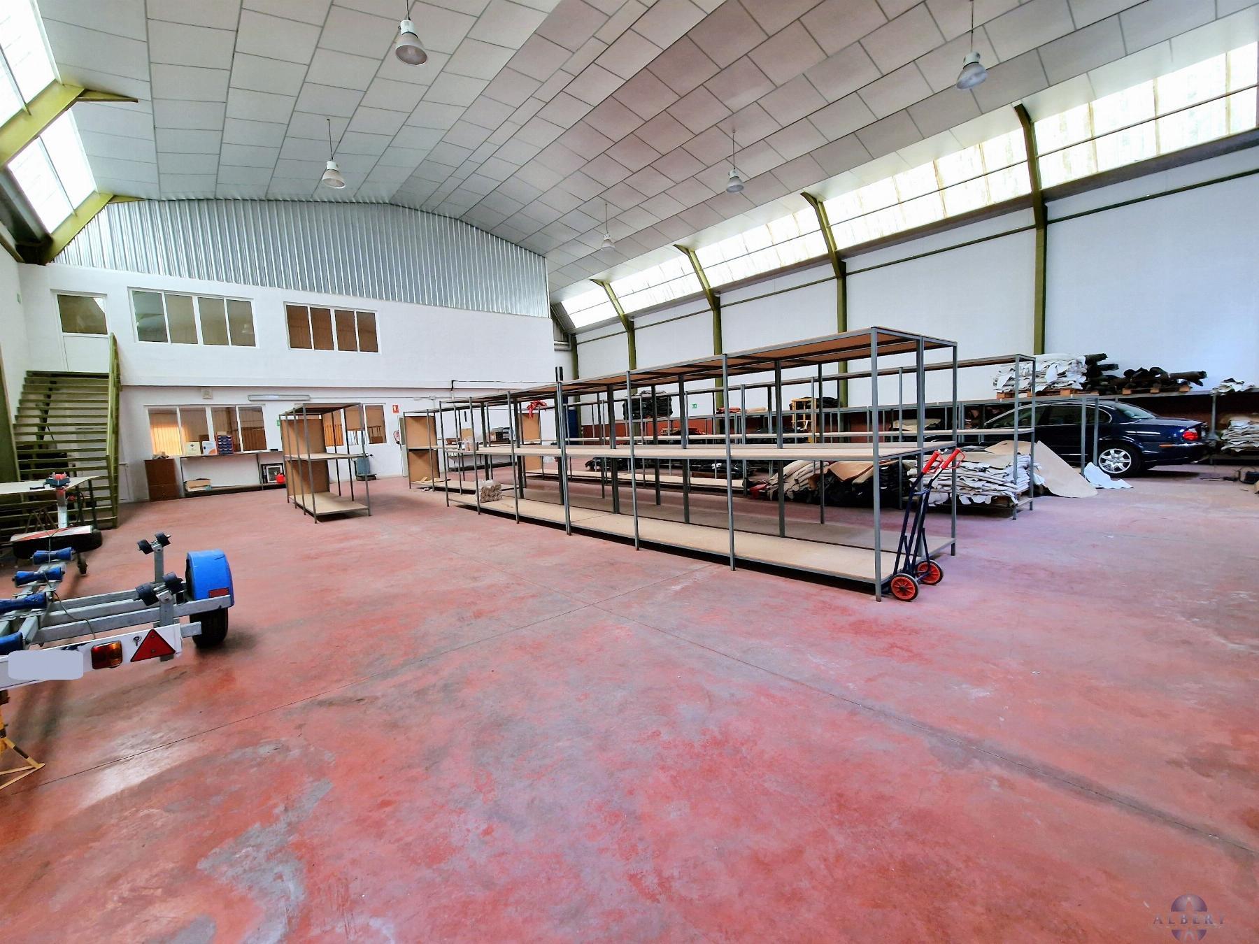 Venta de nave industrial en Monóvar-Monòver