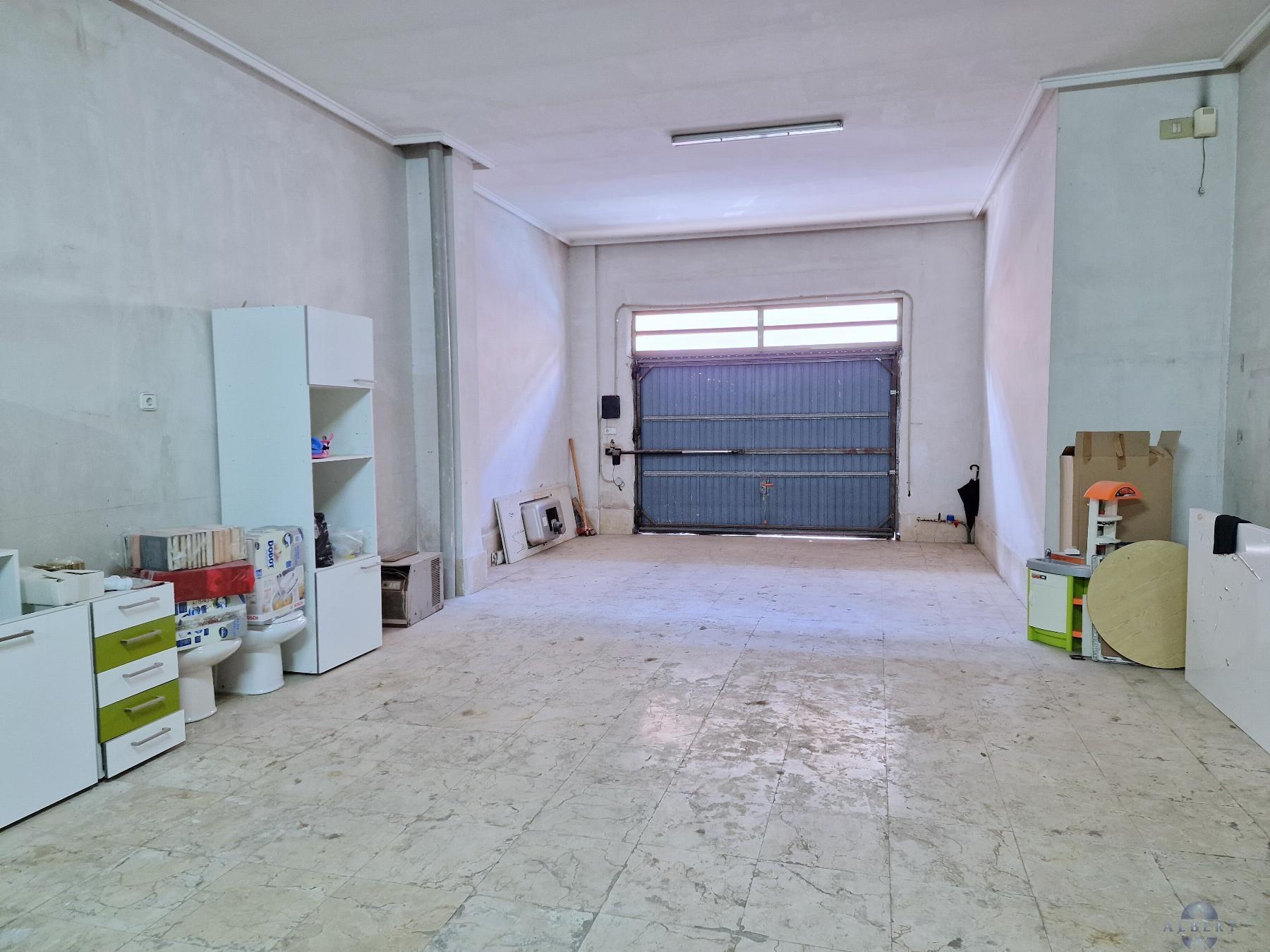 For sale of house in Novelda