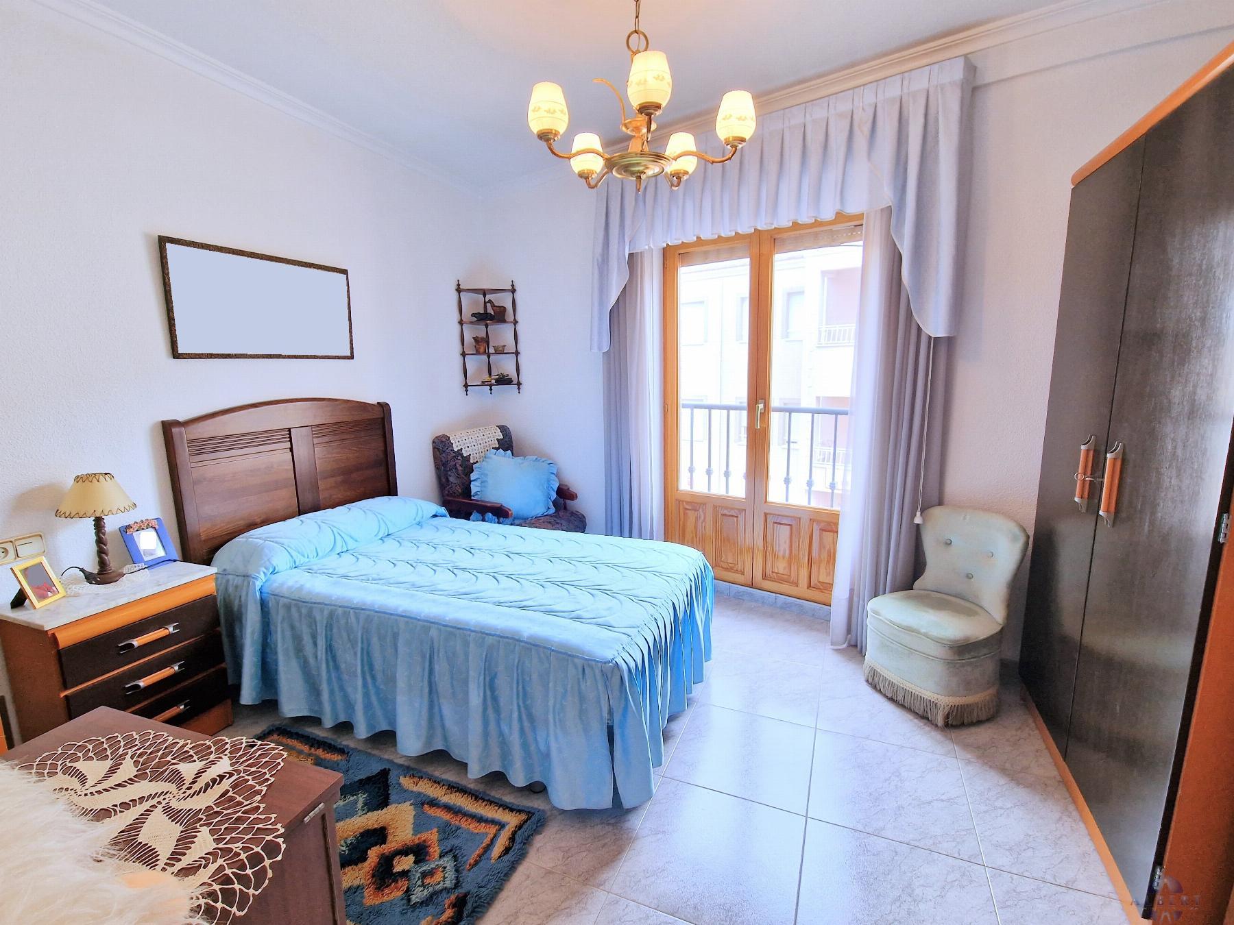 For sale of house in Monóvar-Monòver