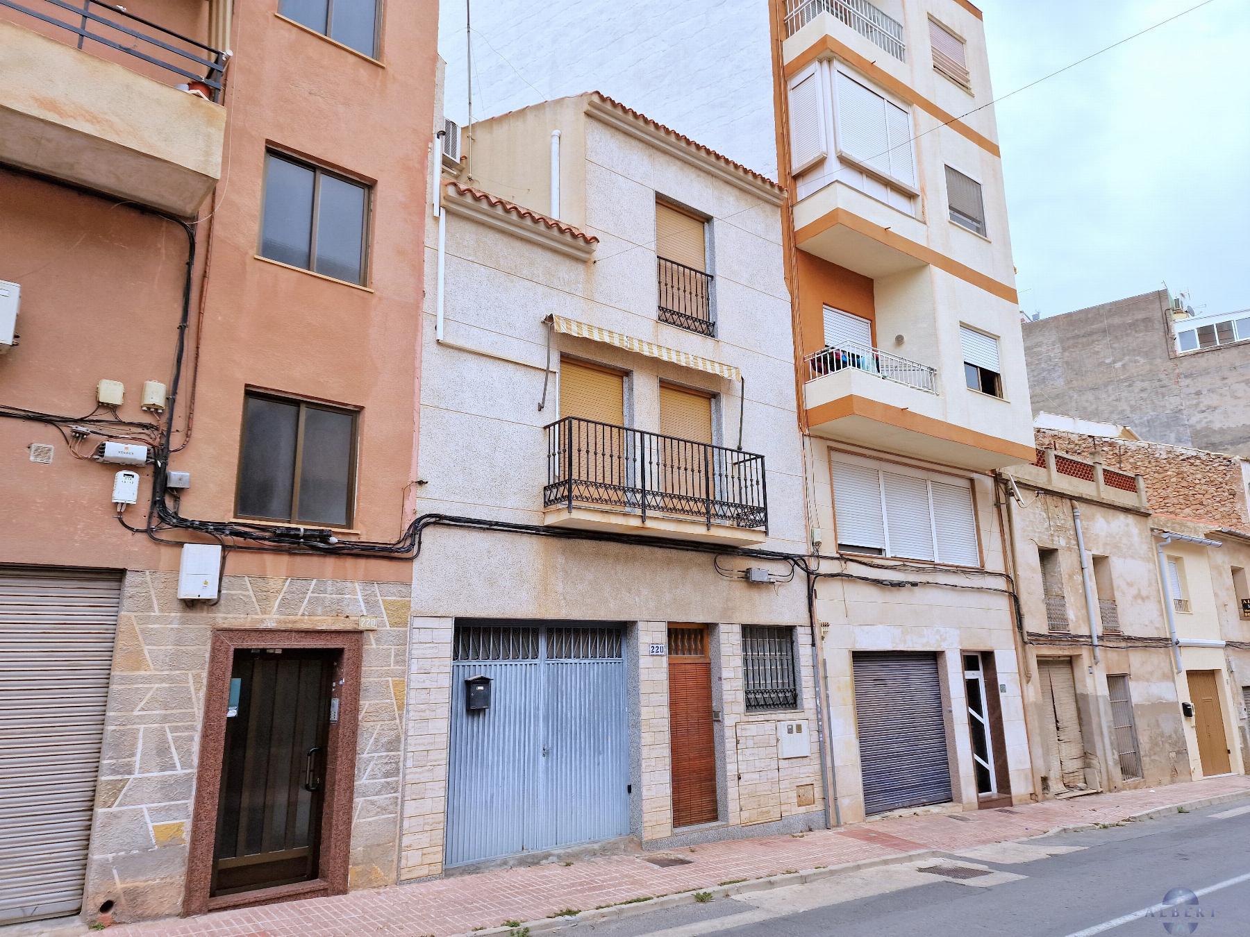 For sale of house in Monóvar-Monòver