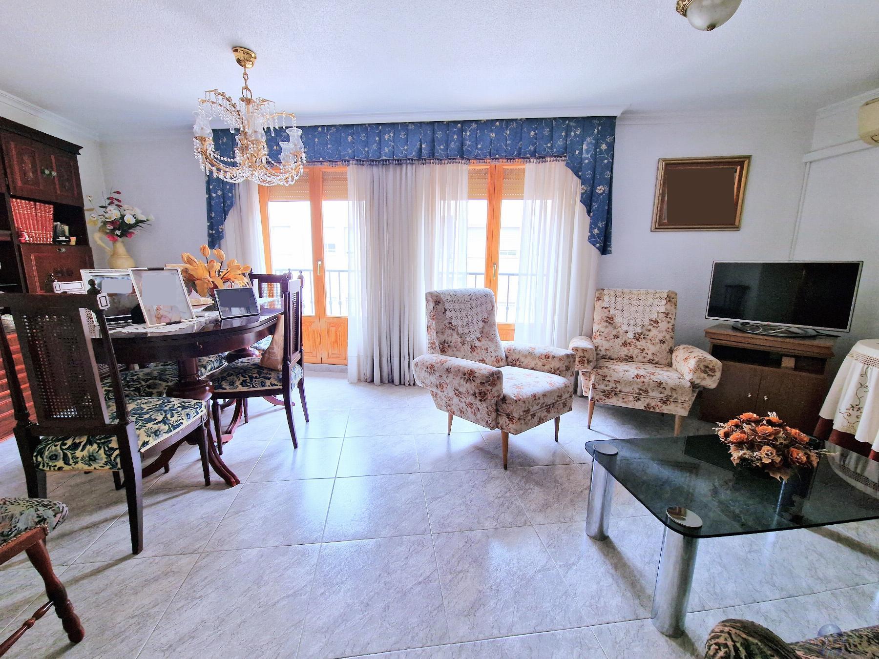 For sale of house in Monóvar-Monòver