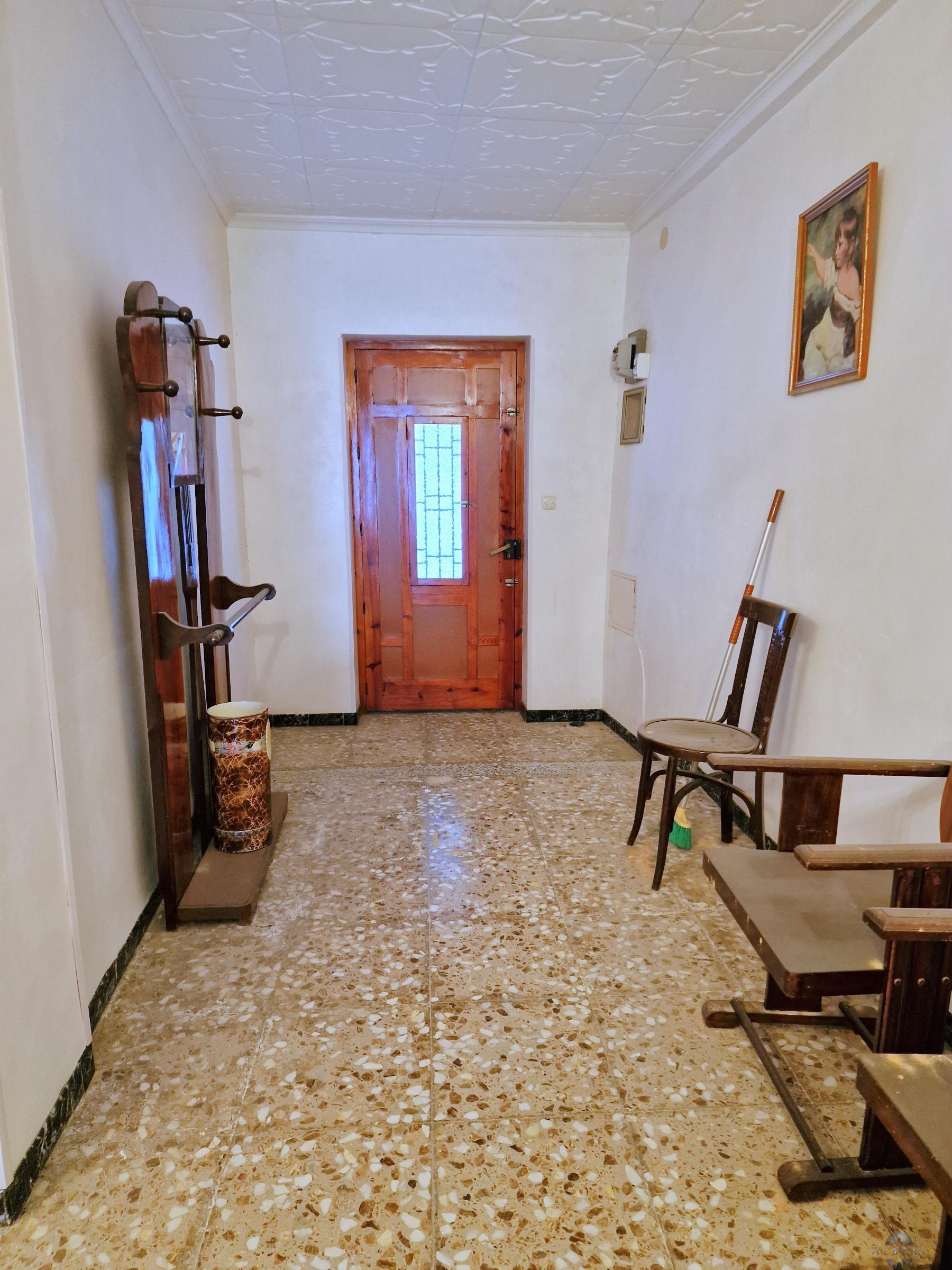 For sale of house in Monóvar-Monòver