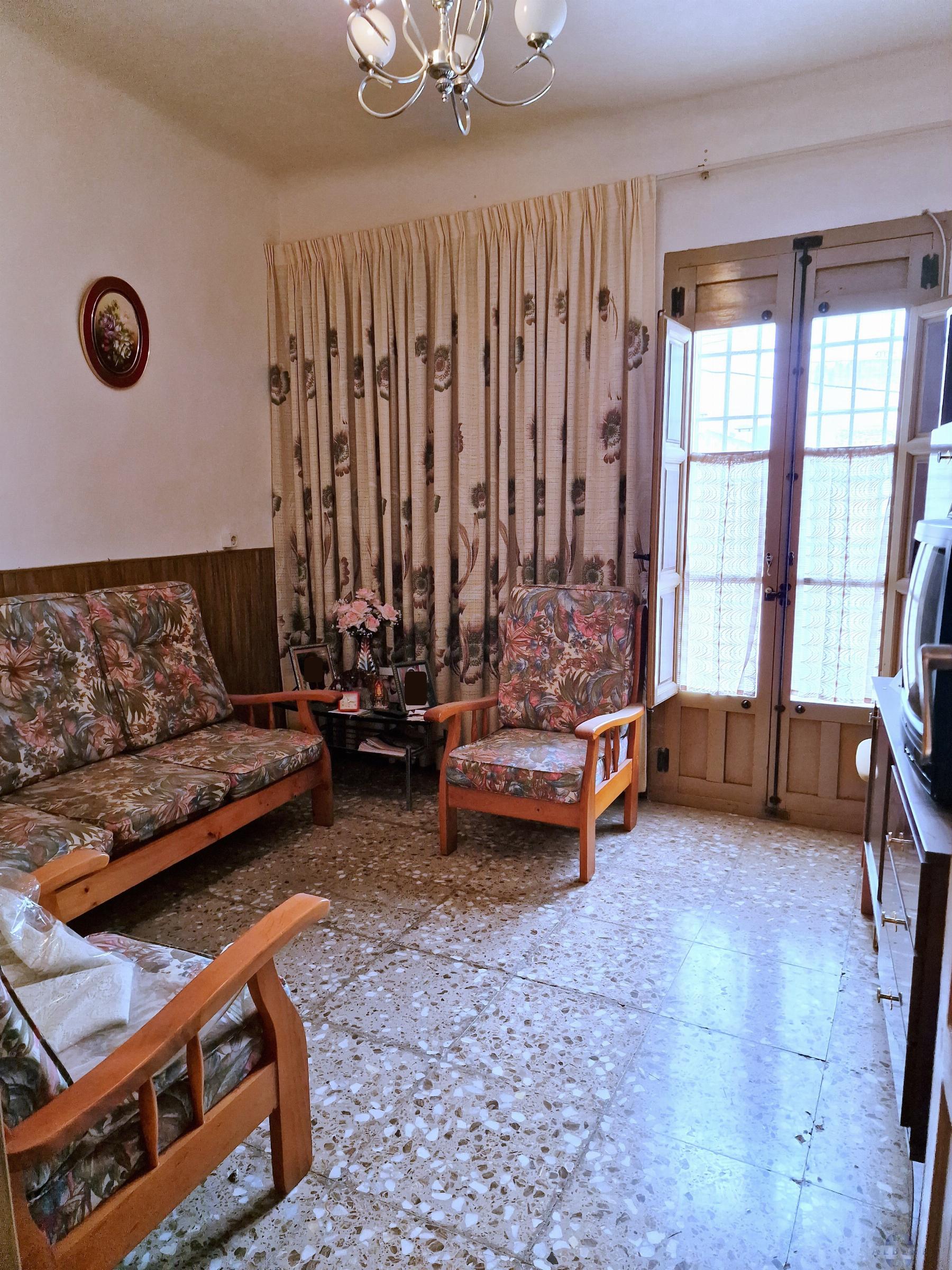 For sale of house in Monóvar-Monòver