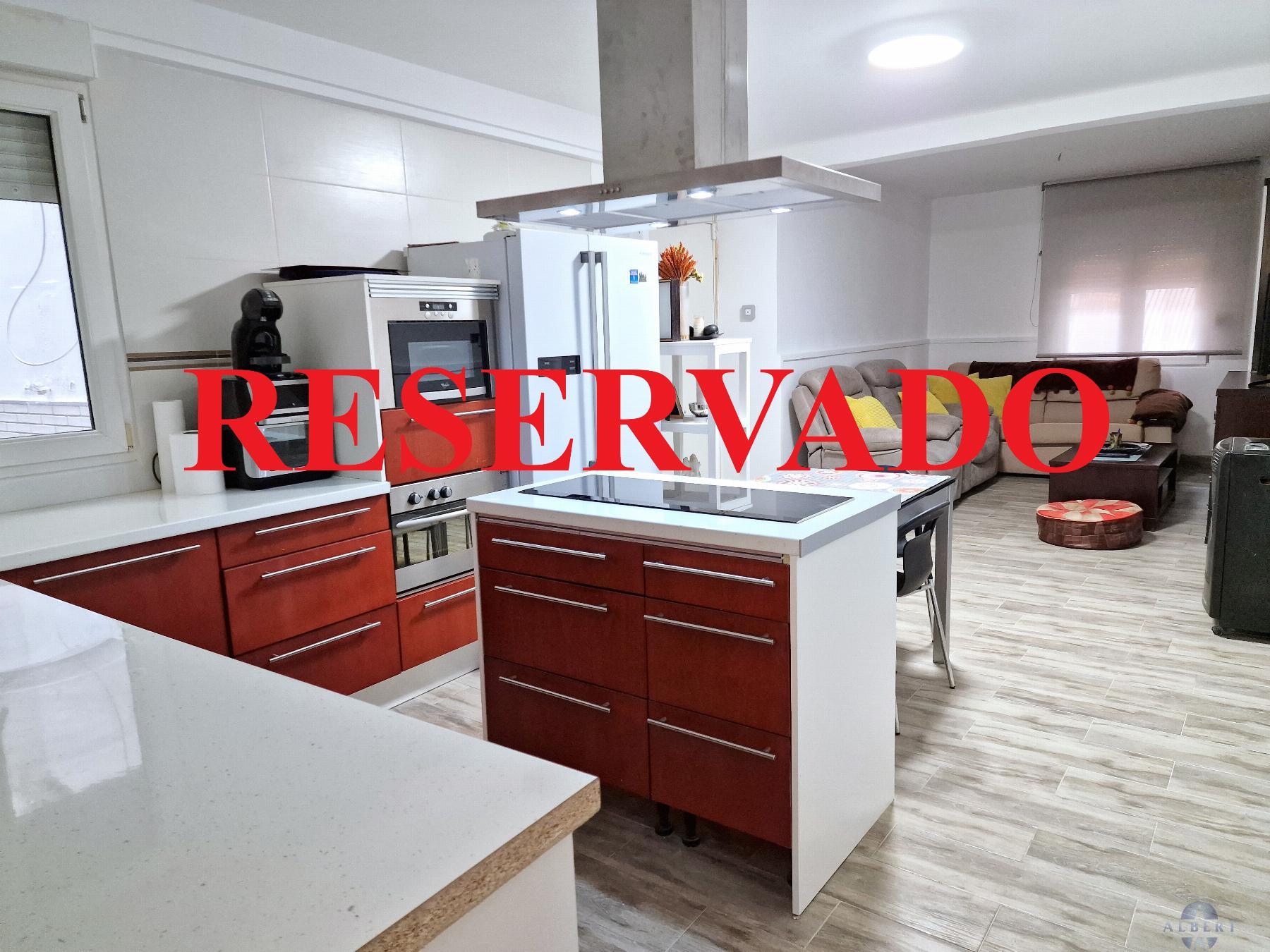 For sale of flat in Monóvar-Monòver