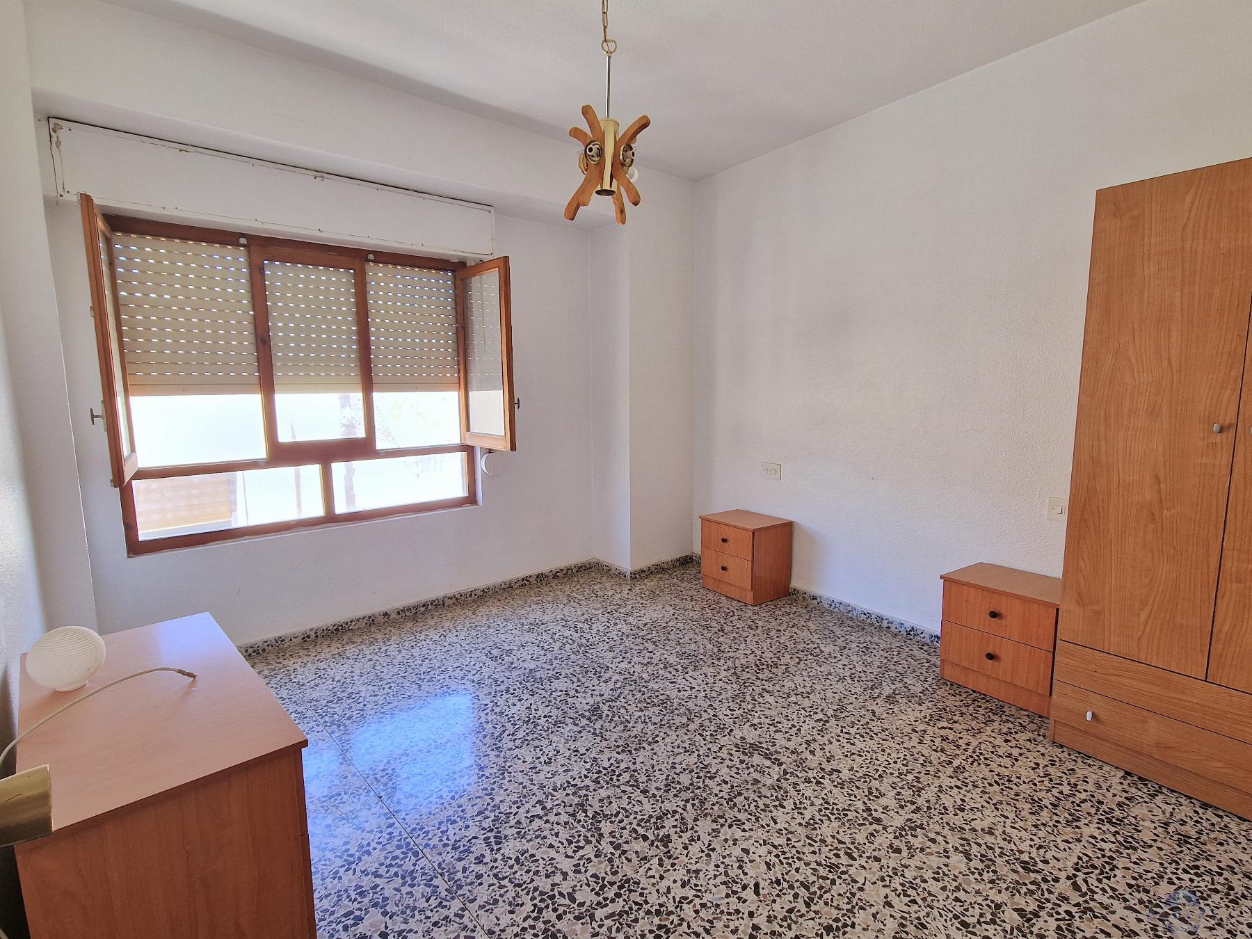 For sale of flat in Monóvar-Monòver