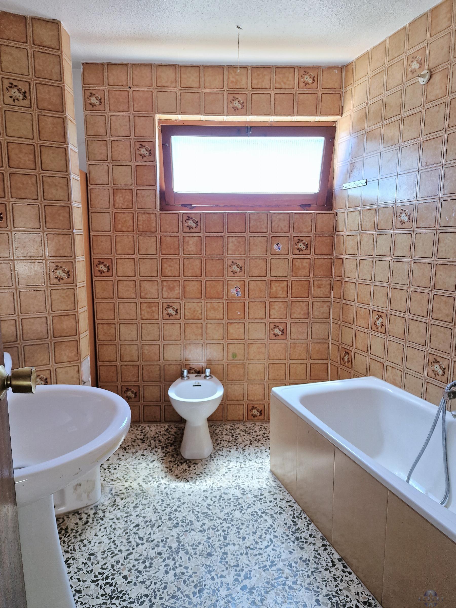 For sale of flat in Monóvar-Monòver