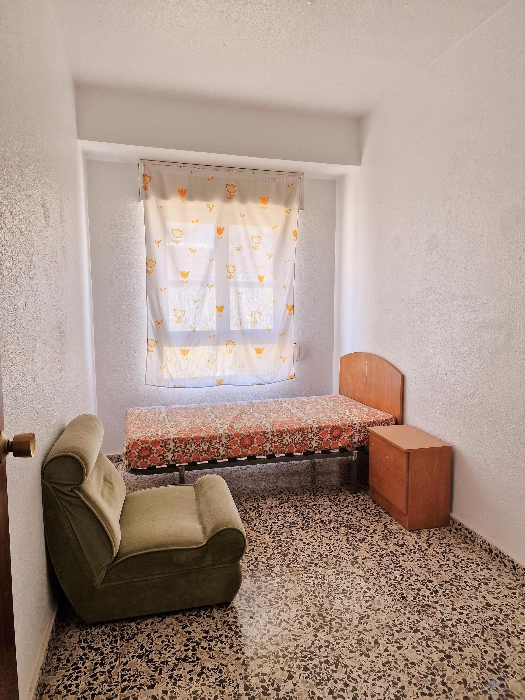 For sale of flat in Monóvar-Monòver