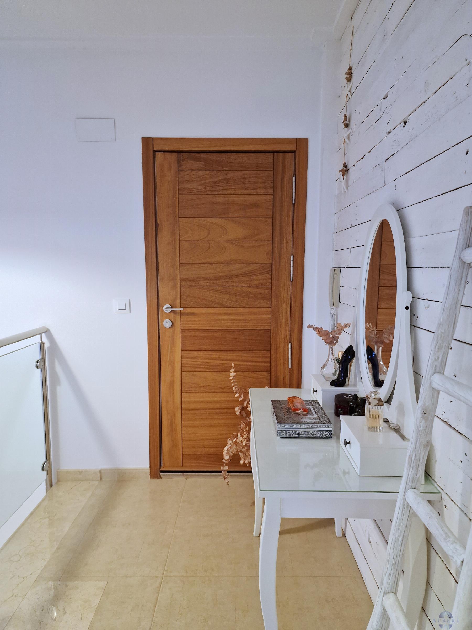 For sale of house in Monóvar-Monòver