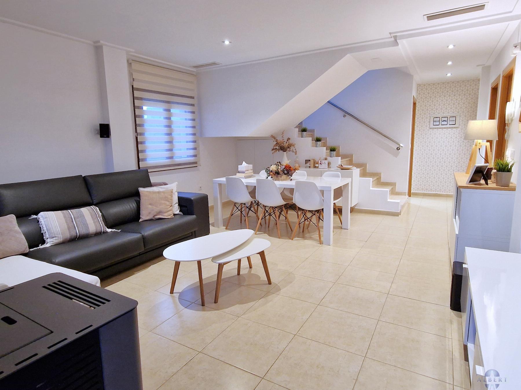 For sale of house in Monóvar-Monòver