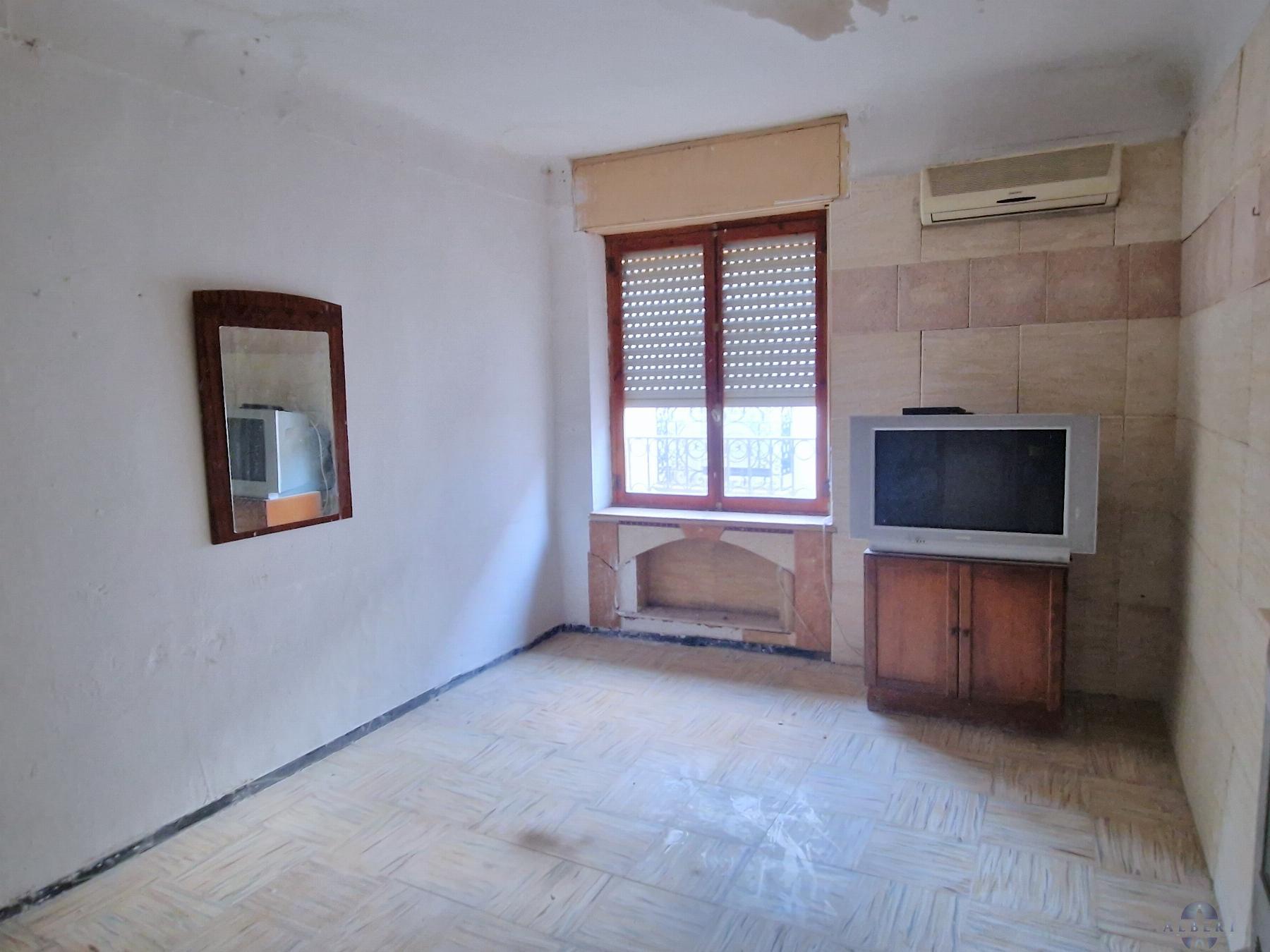 For sale of house in Novelda