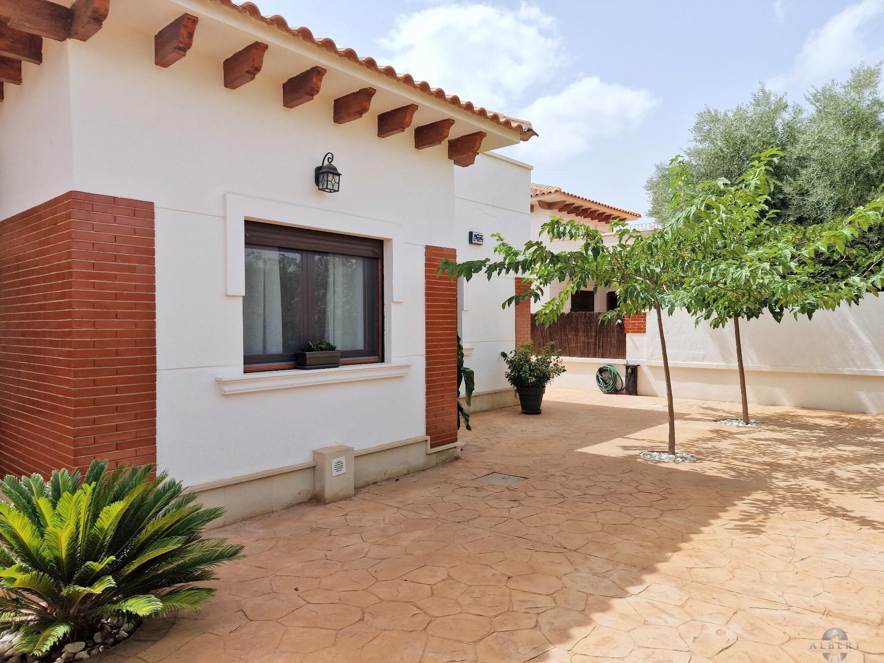 For sale of chalet in Monóvar-Monòver