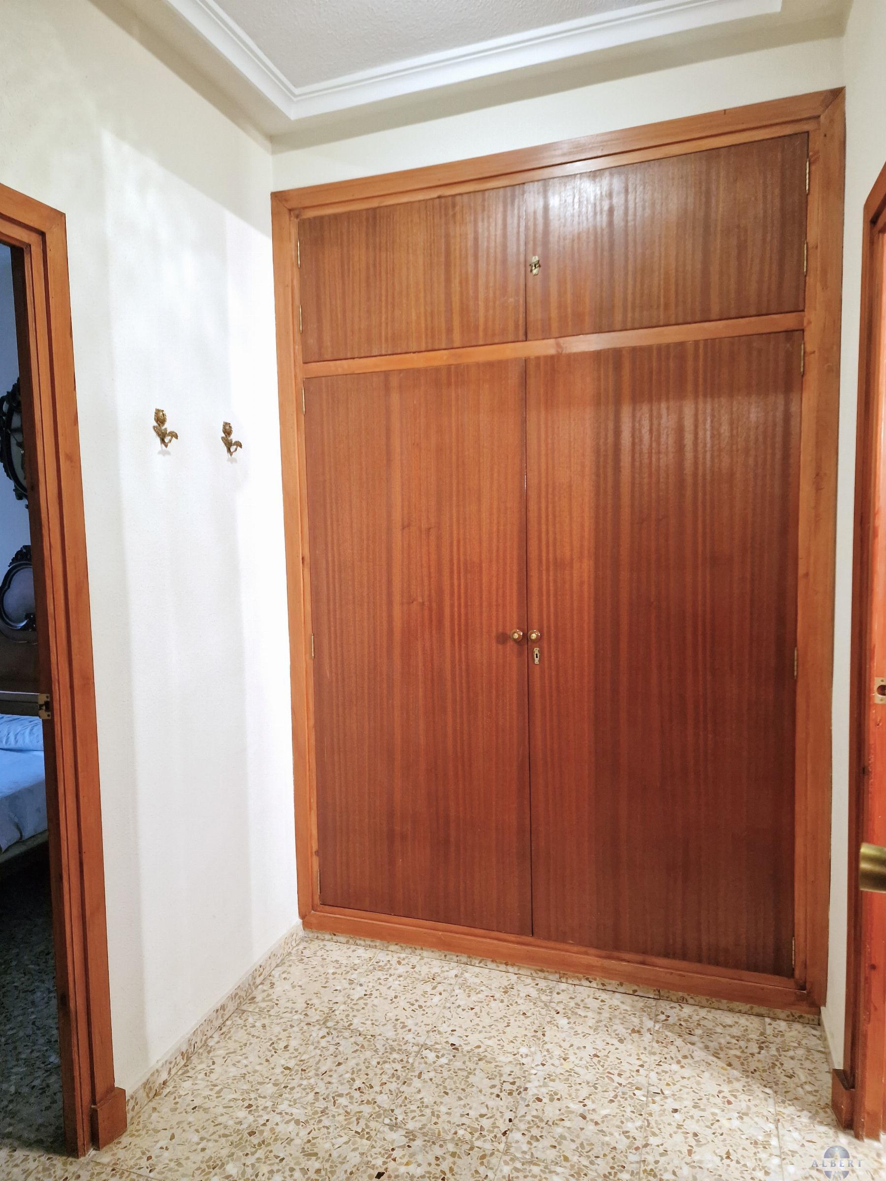 For sale of flat in Monóvar-Monòver