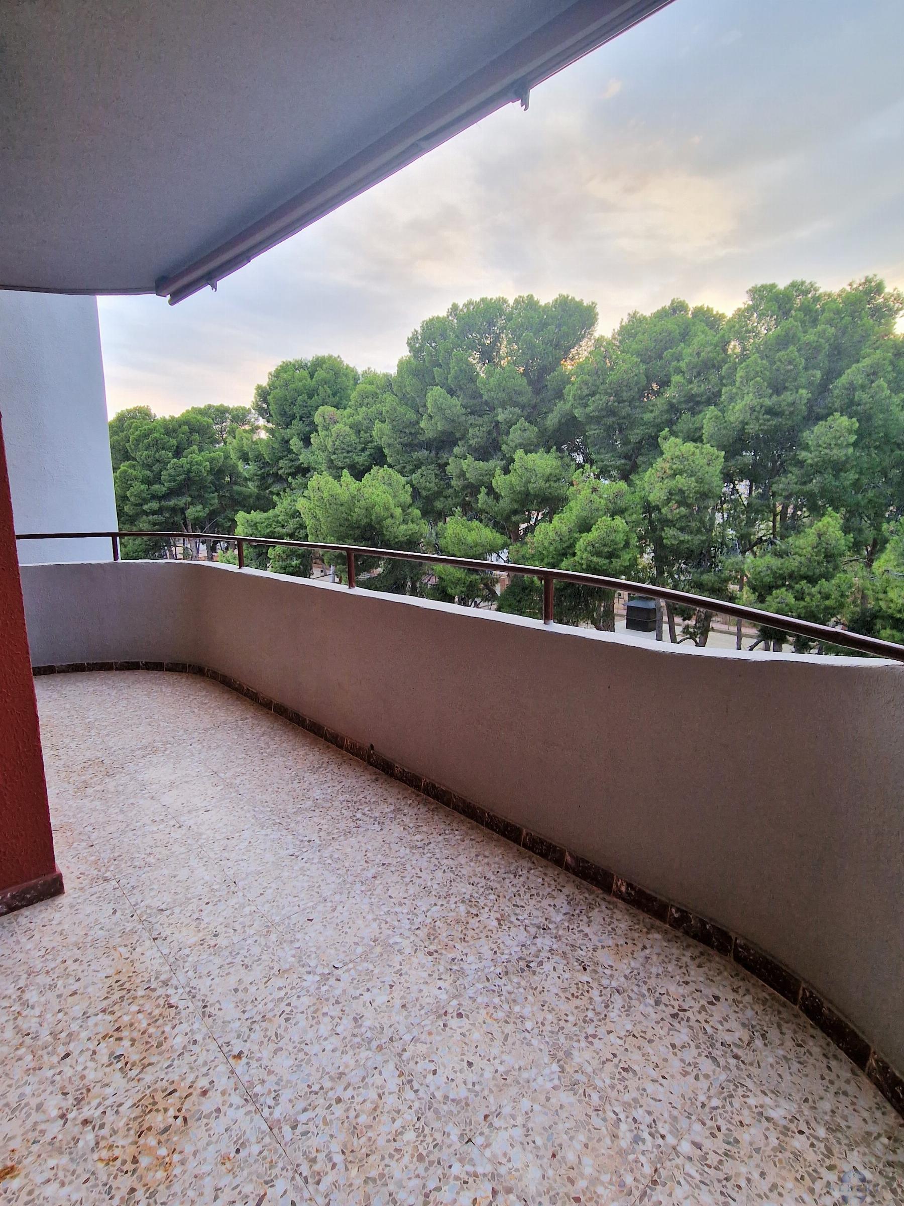 For sale of flat in Monóvar-Monòver