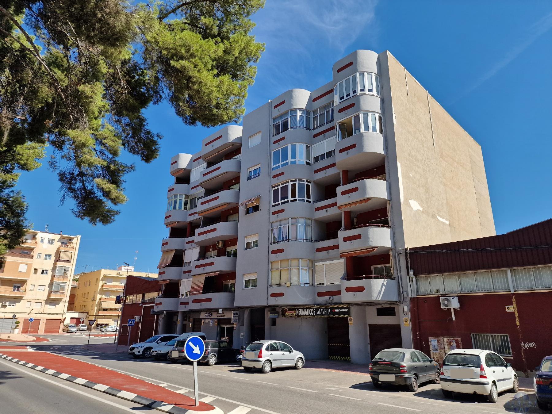 For sale of flat in Monóvar-Monòver