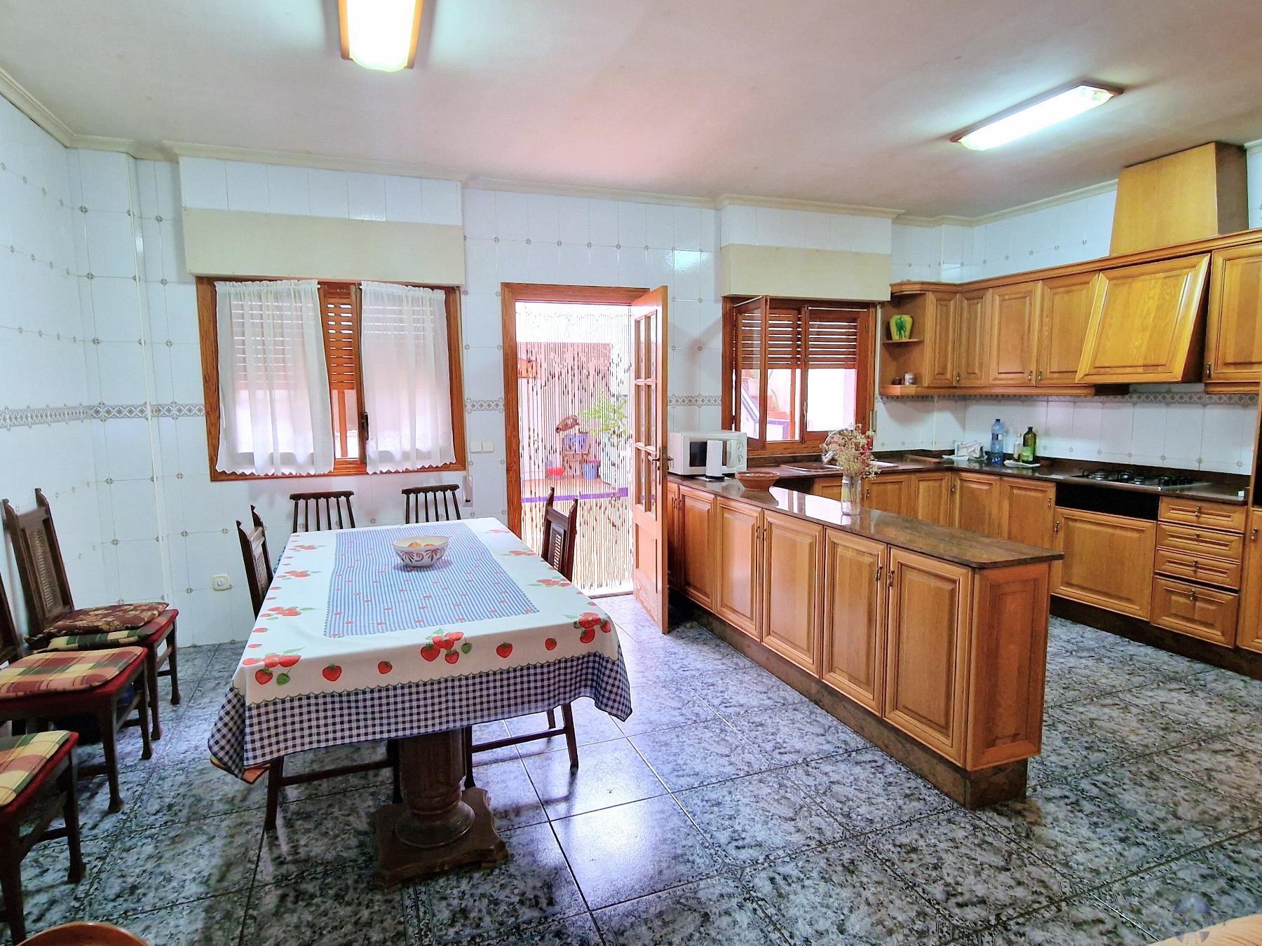 For sale of house in Novelda