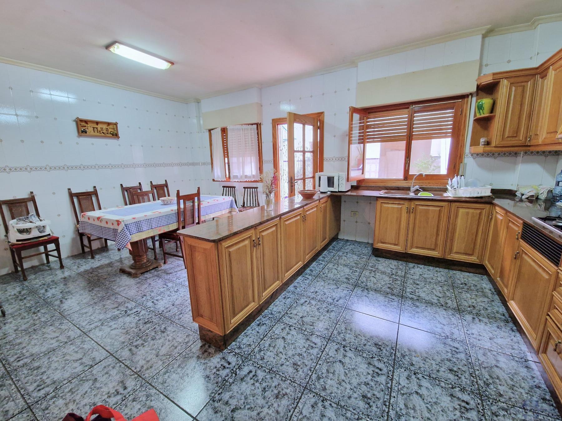 For sale of house in Novelda