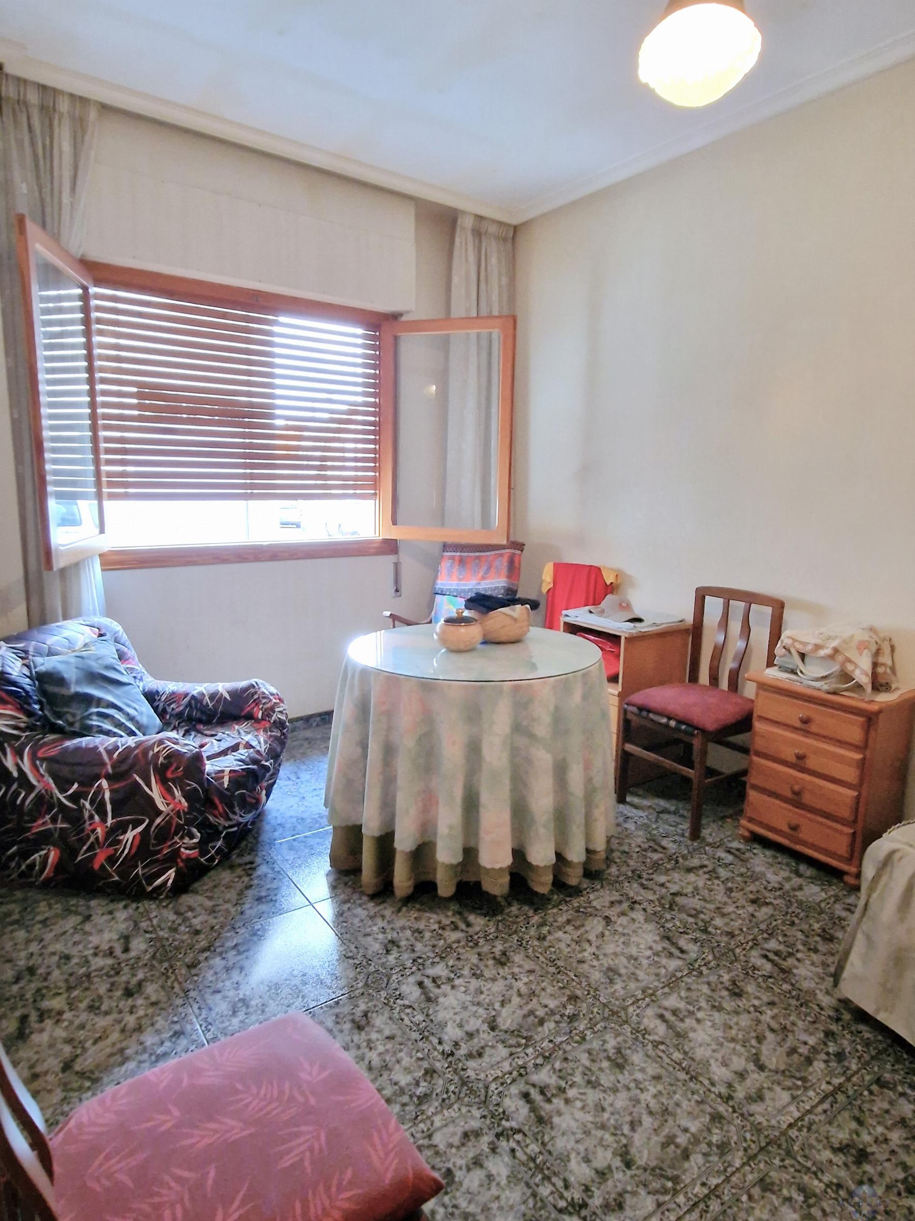 For sale of house in Novelda