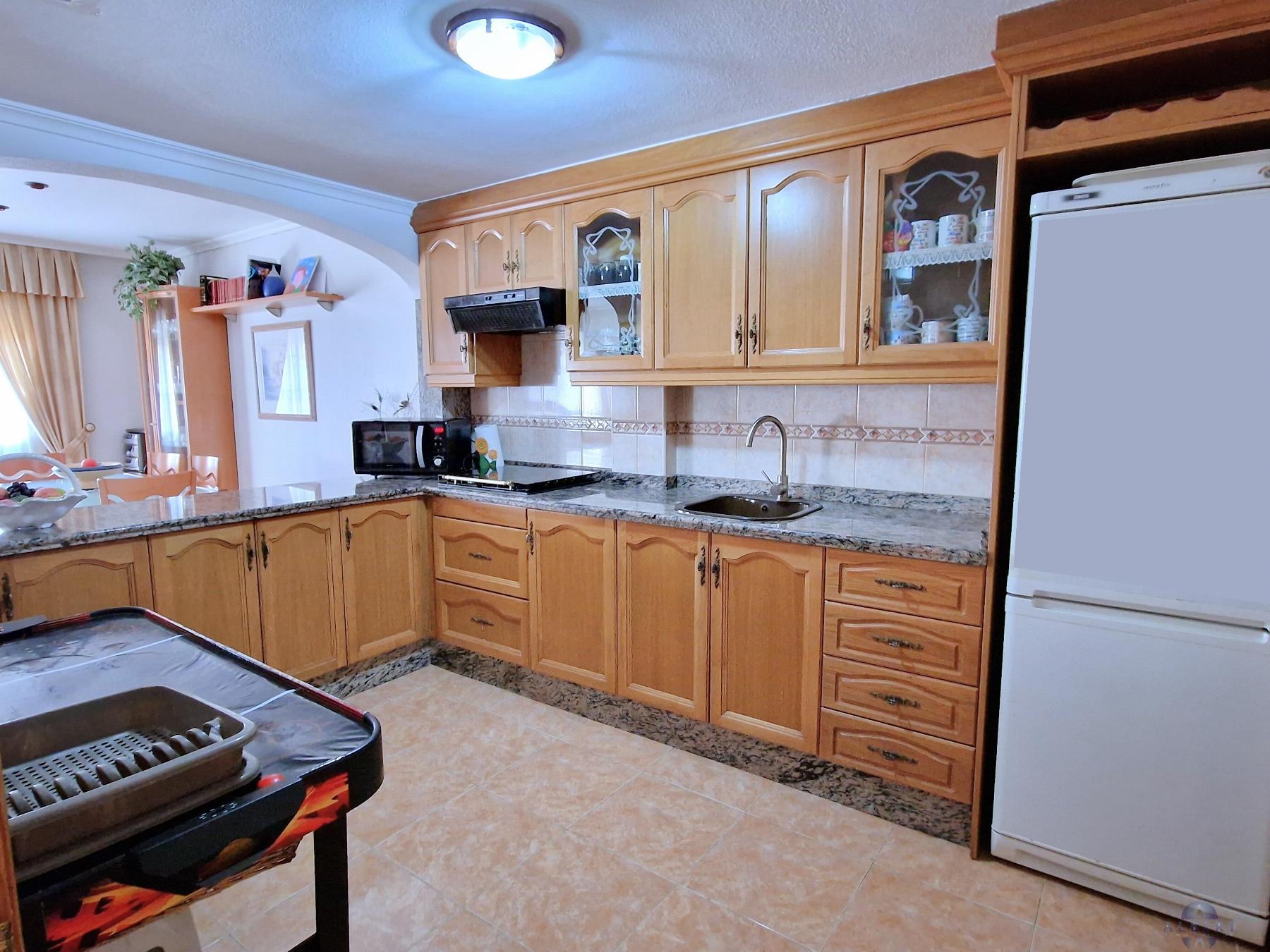 For sale of house in Monóvar-Monòver