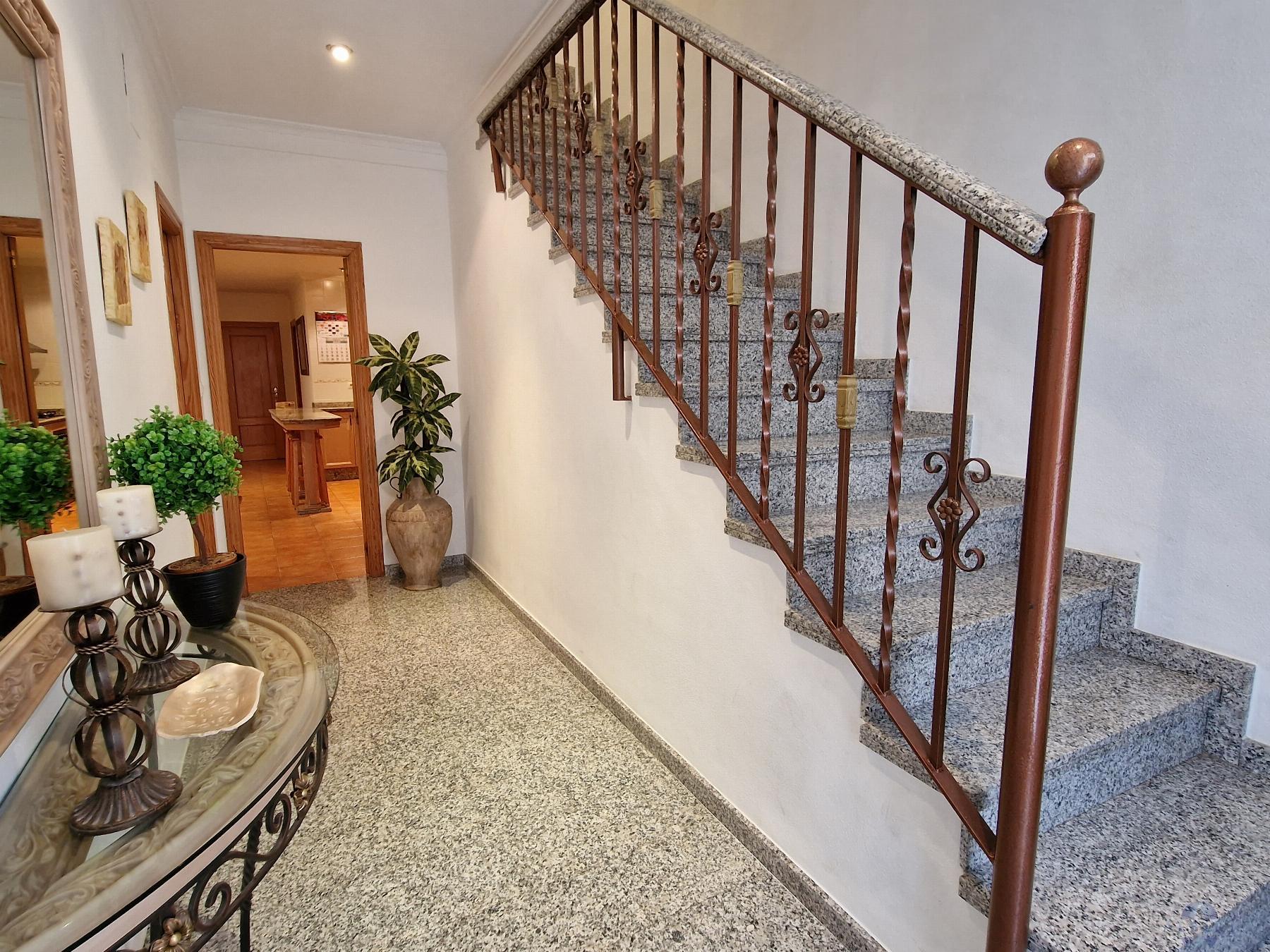 For sale of house in Monóvar-Monòver