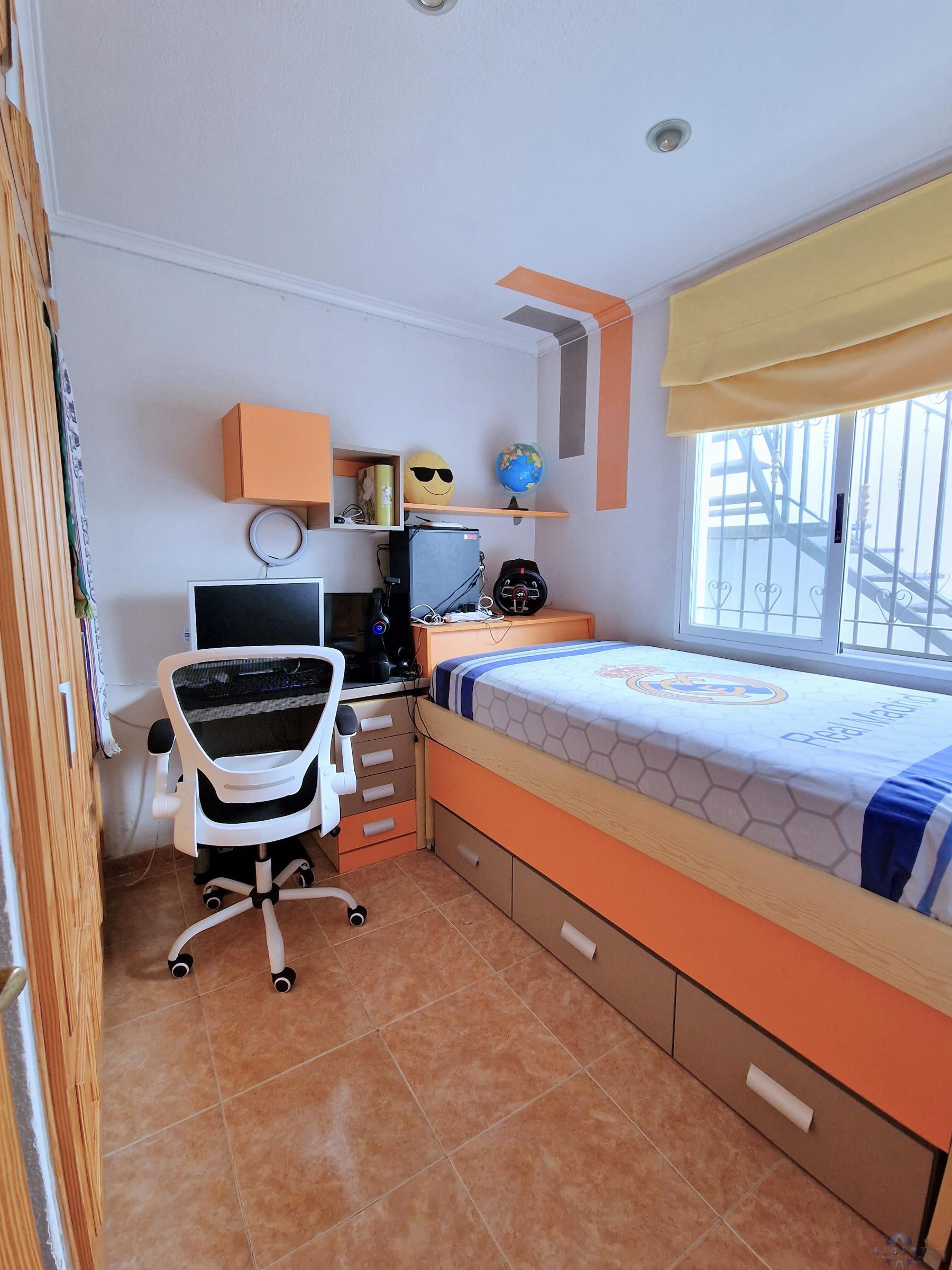 For sale of house in Monóvar-Monòver