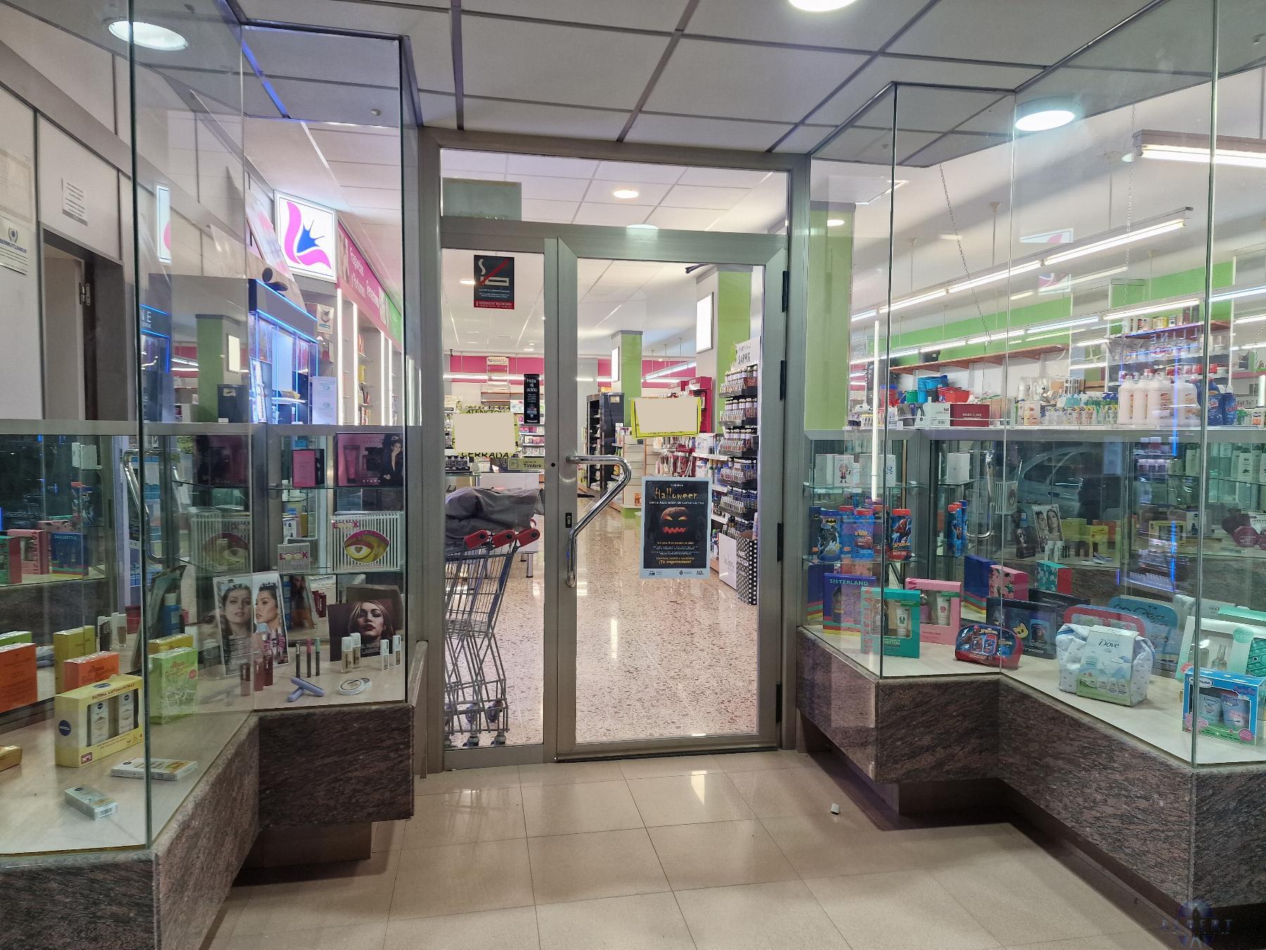 For share of commercial in Monóvar-Monòver