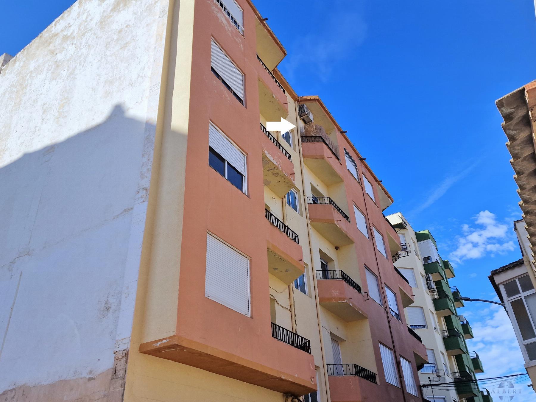 For sale of flat in Monóvar-Monòver