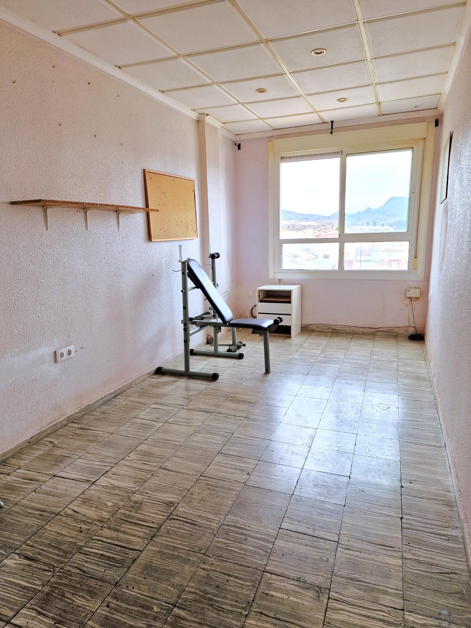 For sale of flat in Monóvar-Monòver