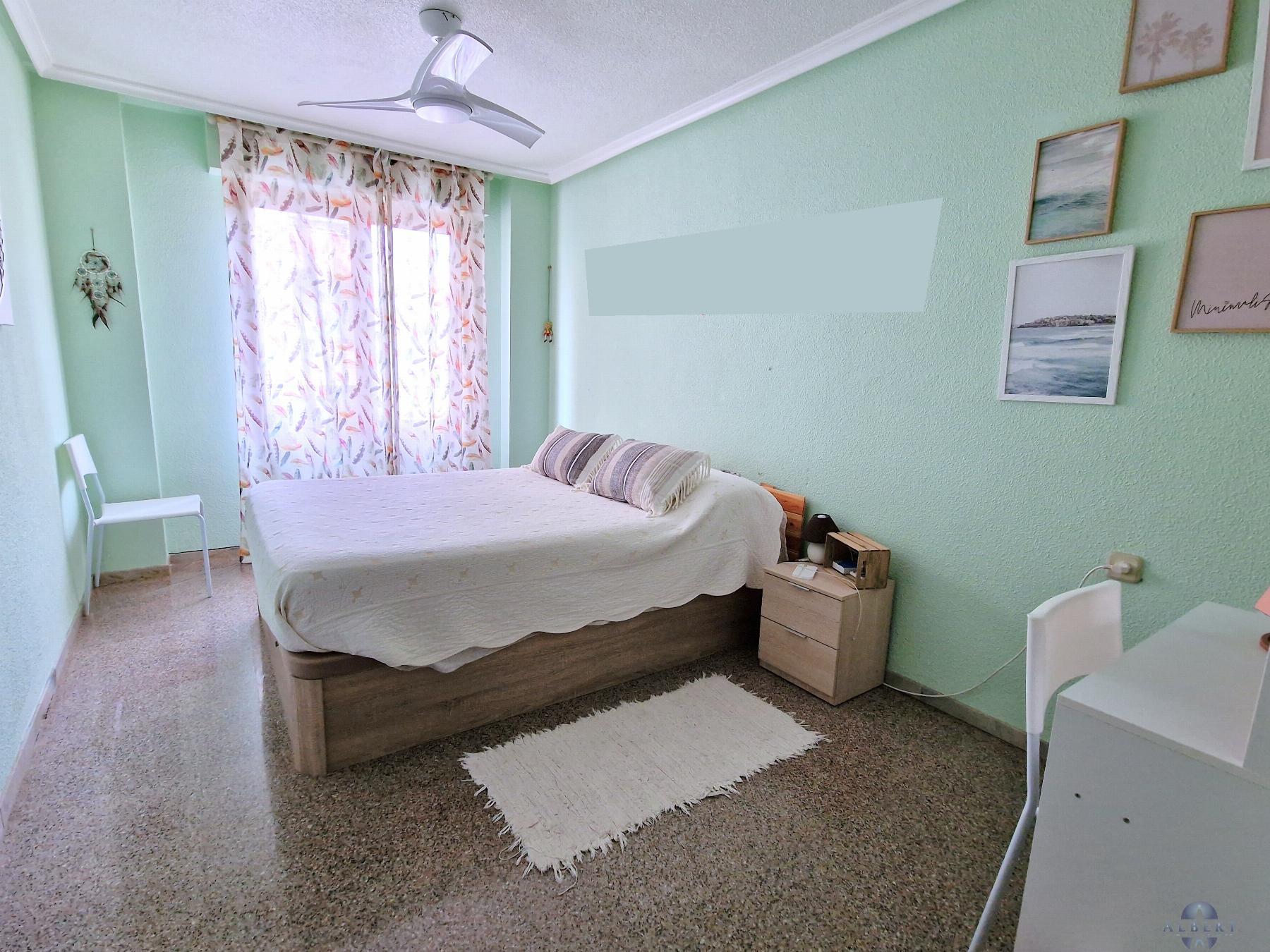 For sale of flat in Novelda