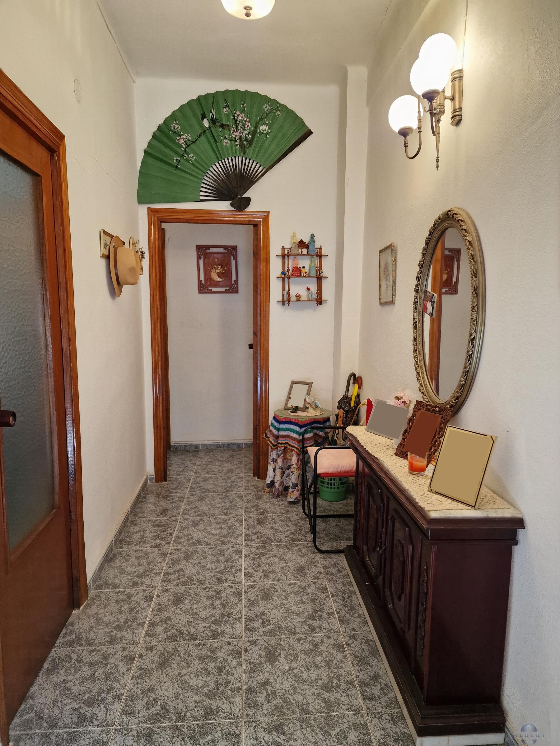 For sale of house in Monóvar-Monòver