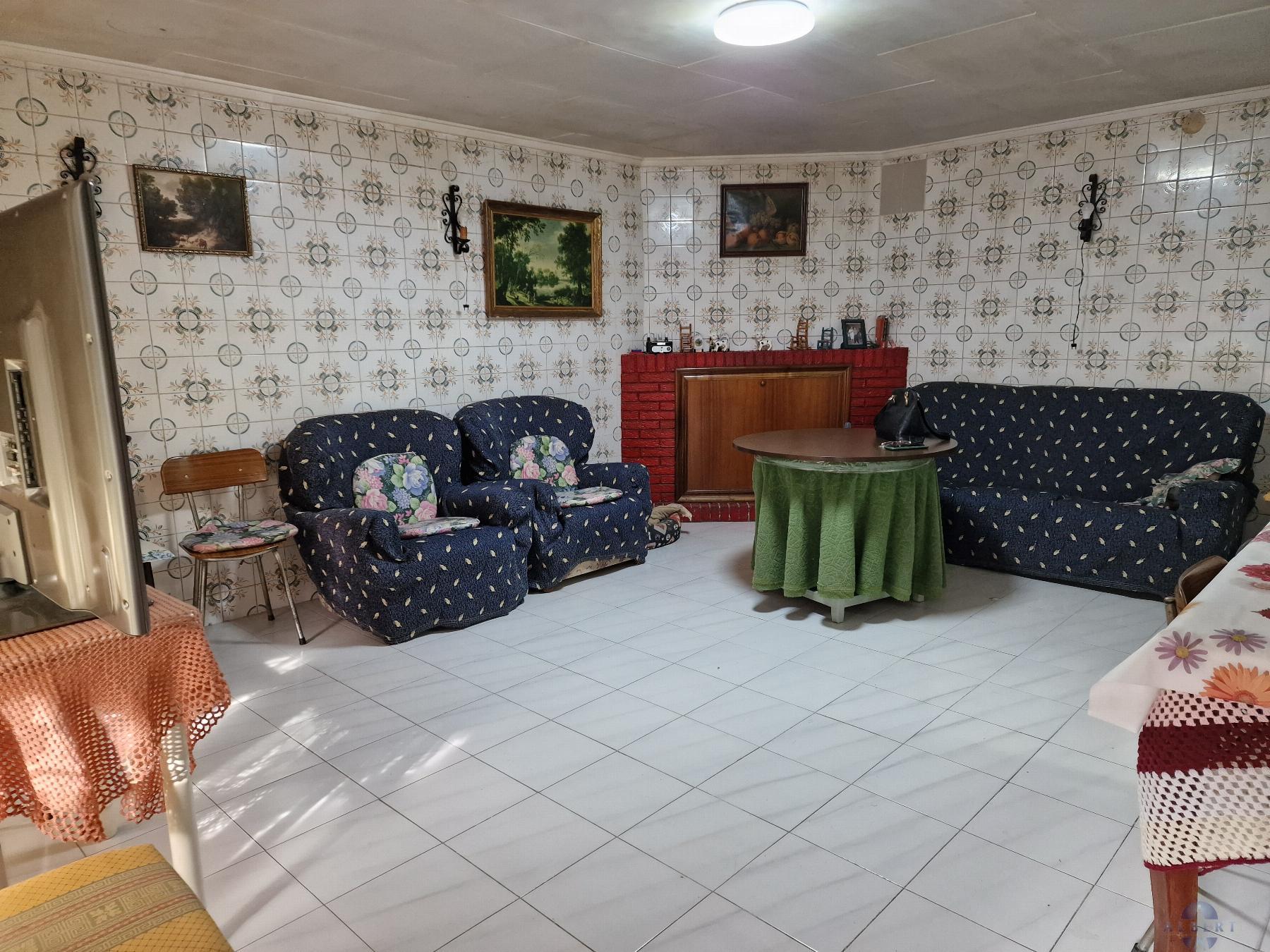 For sale of house in Monóvar-Monòver