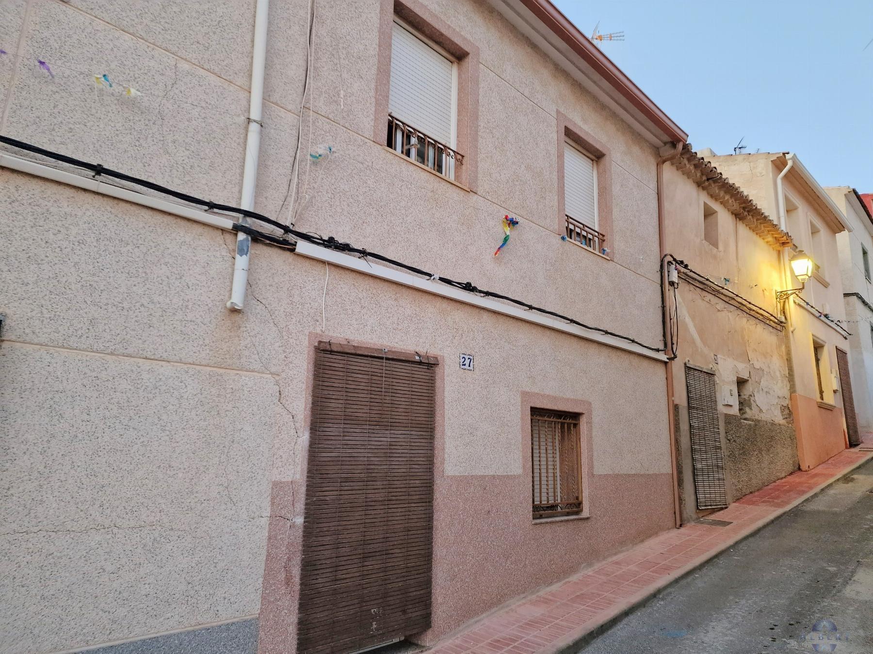 For sale of house in Monóvar-Monòver