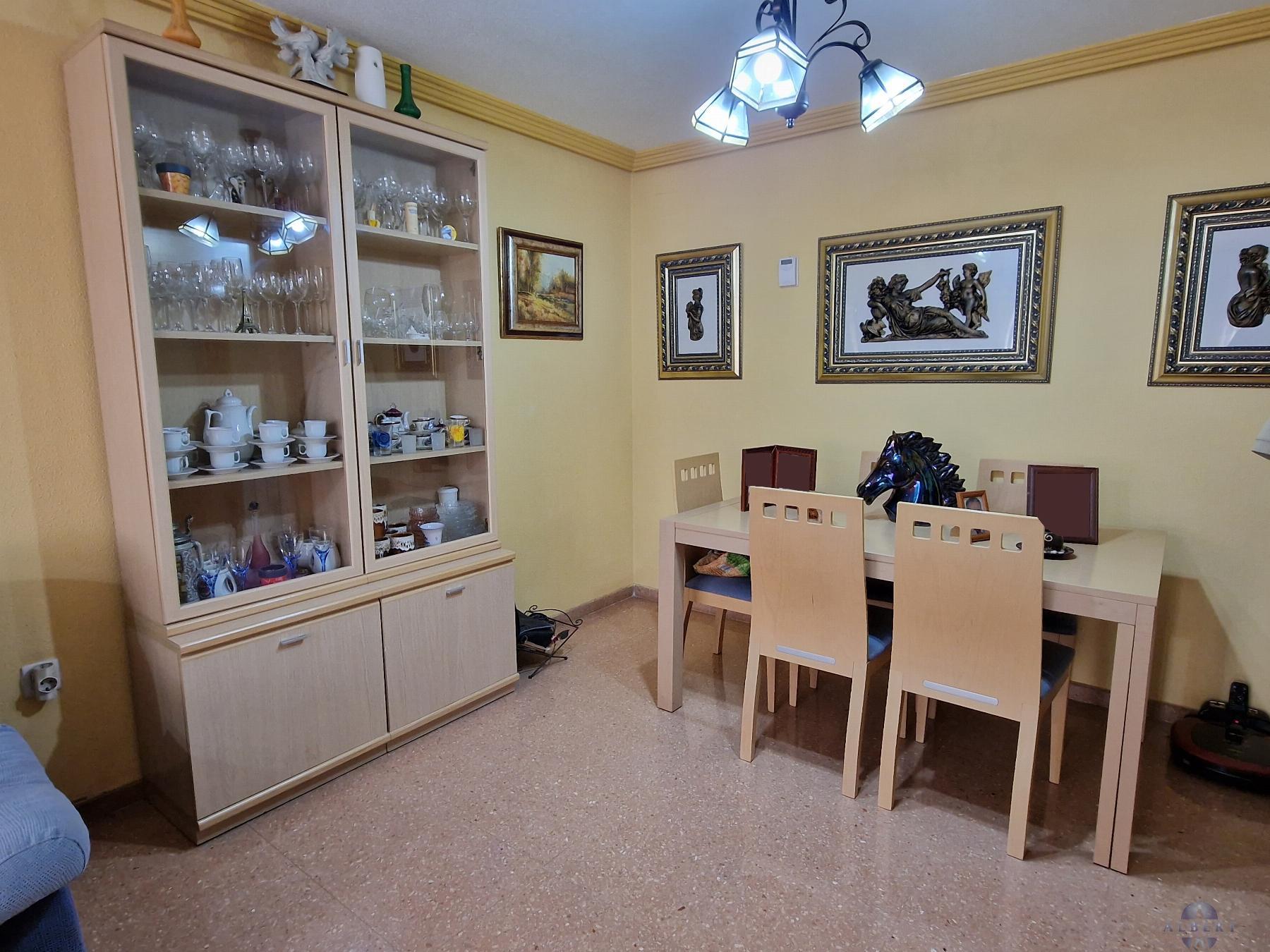 For sale of house in Monóvar-Monòver