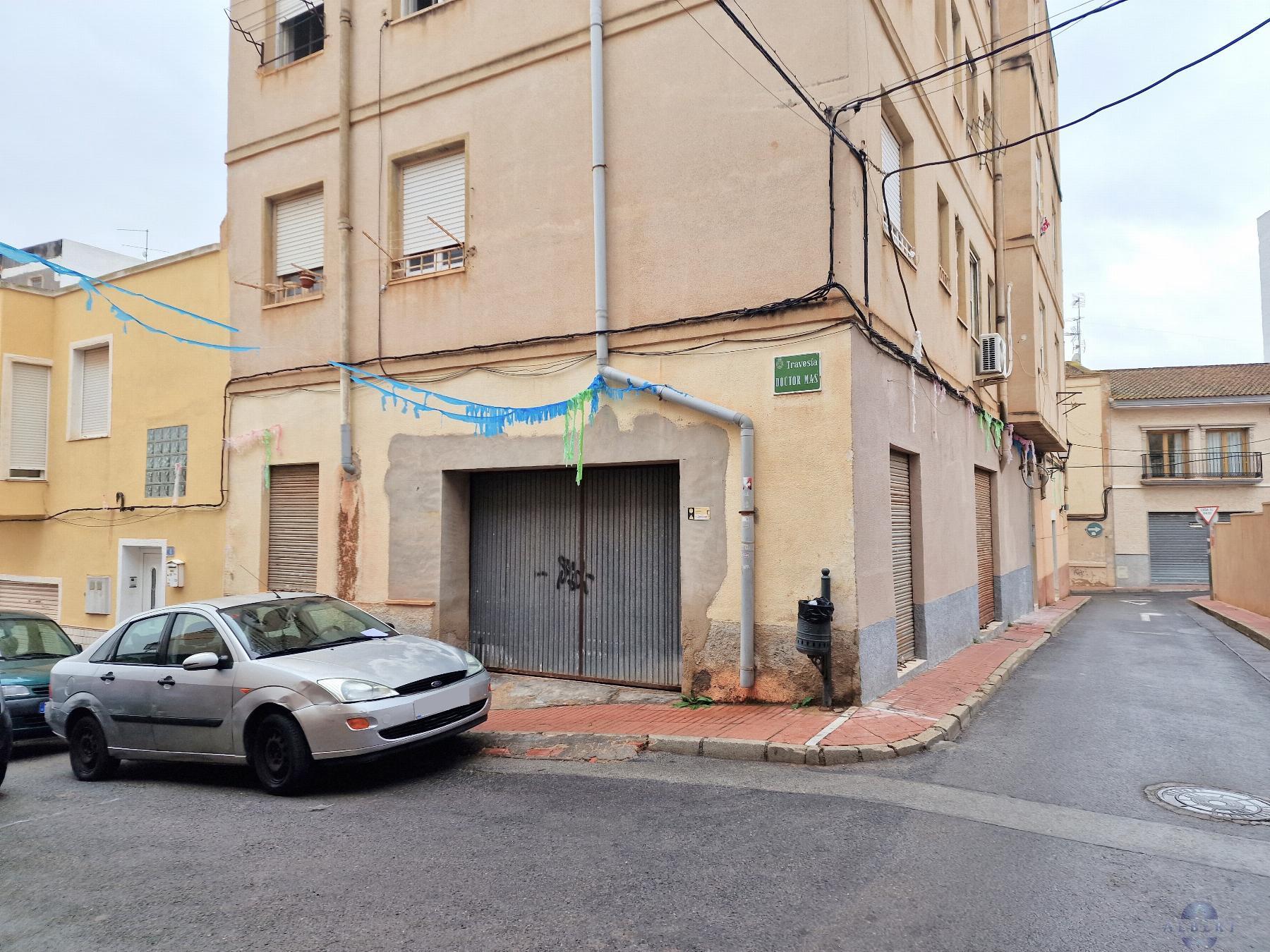 Venta de local comercial en Monóvar-Monòver