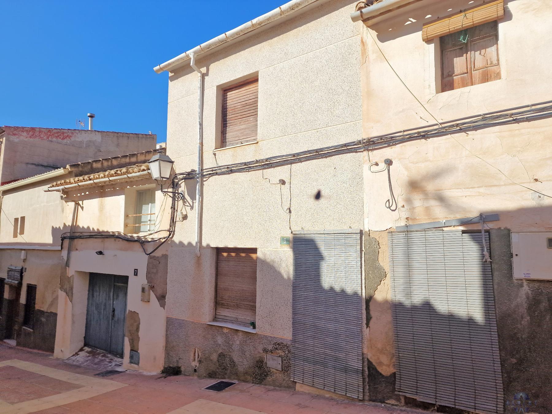 For sale of house in Monóvar-Monòver