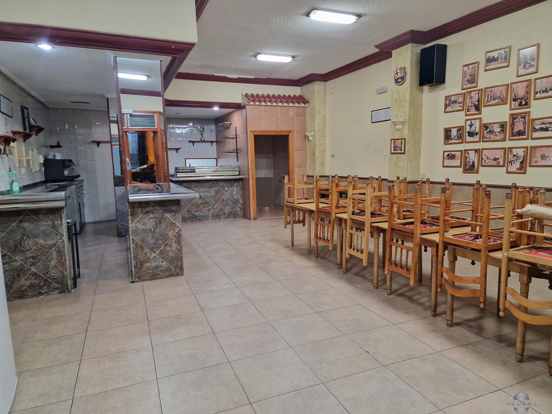 Venta de local comercial en Novelda