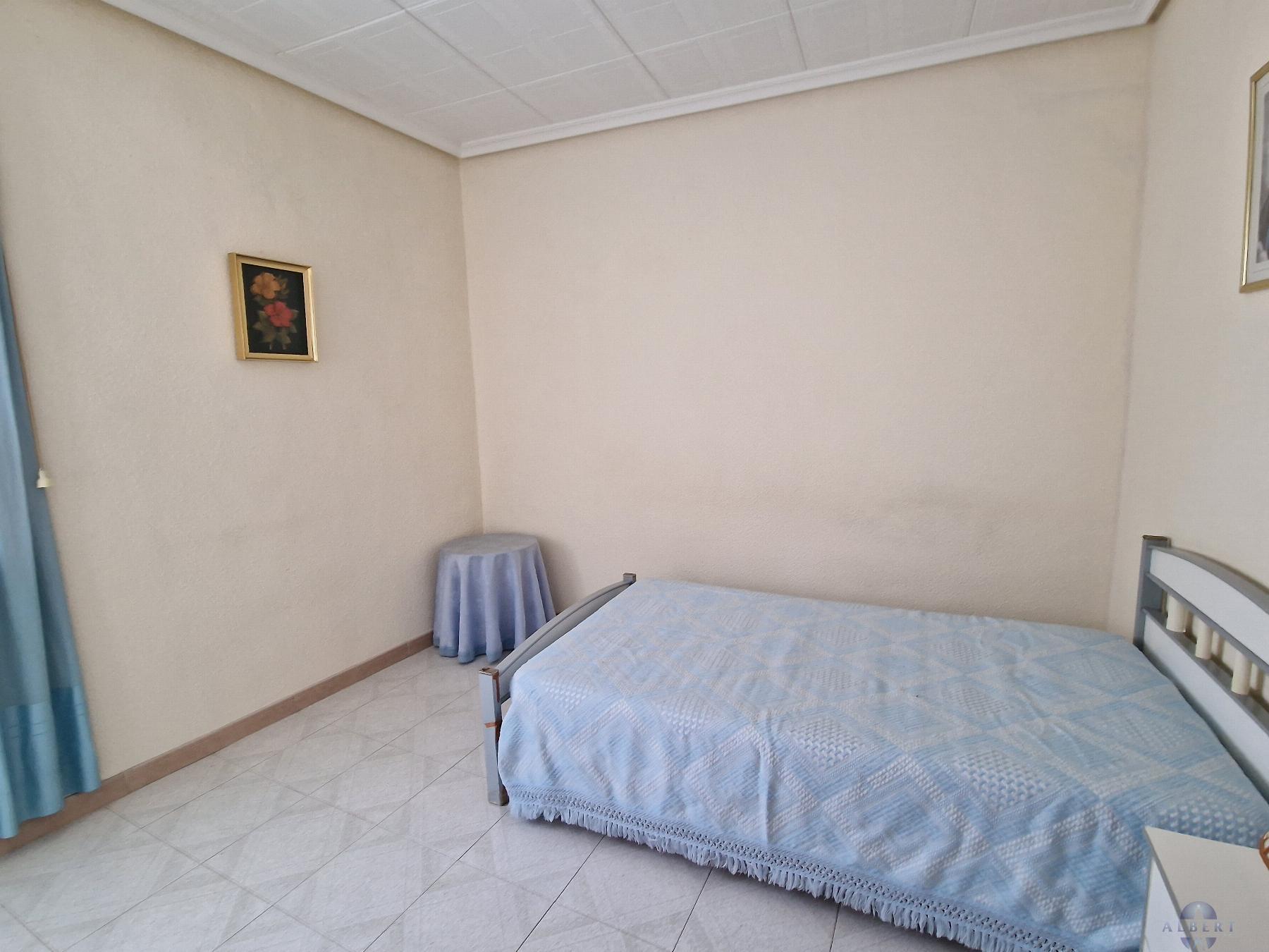 For sale of house in Monóvar-Monòver