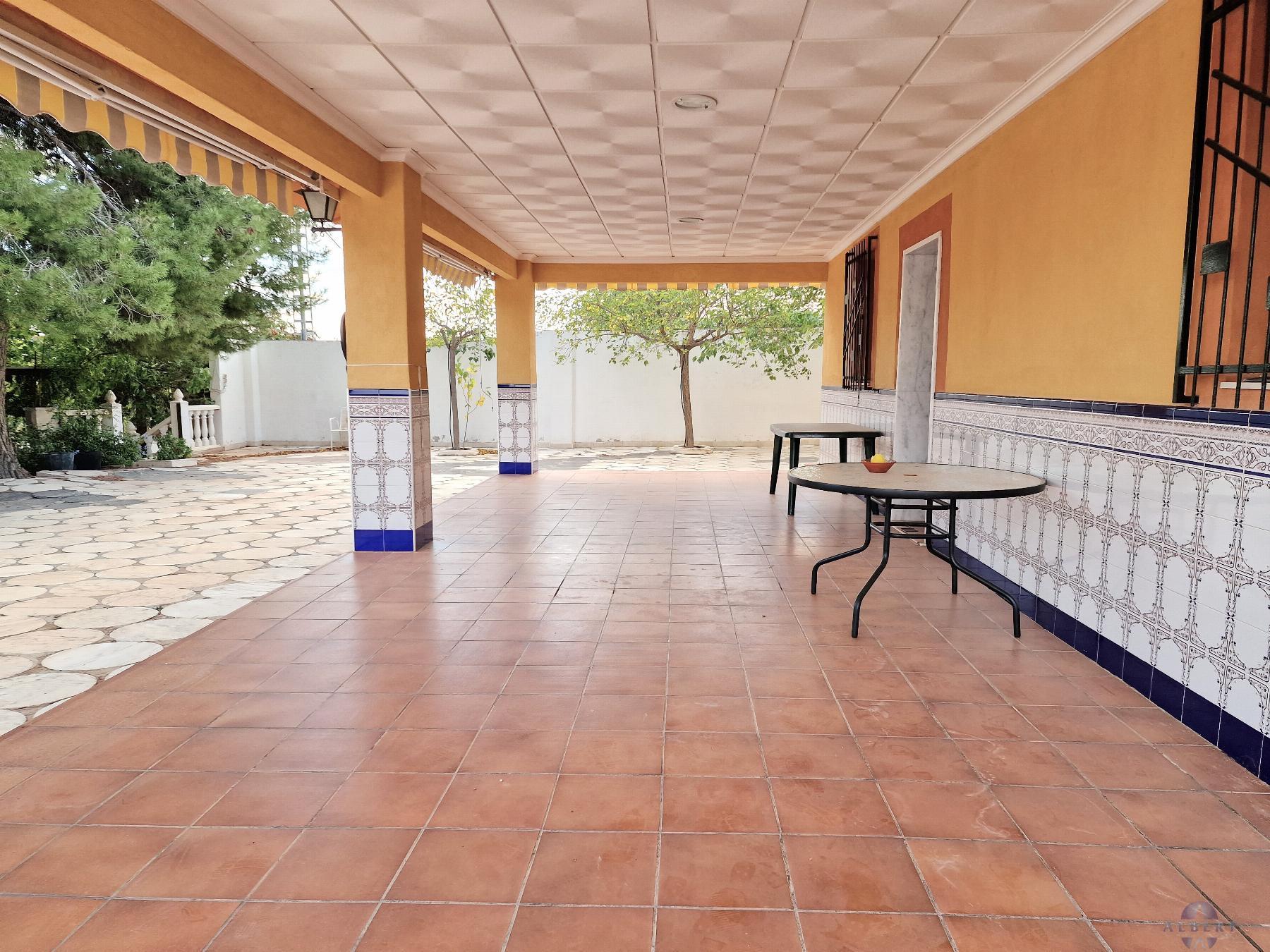 Venta de chalet en Novelda
